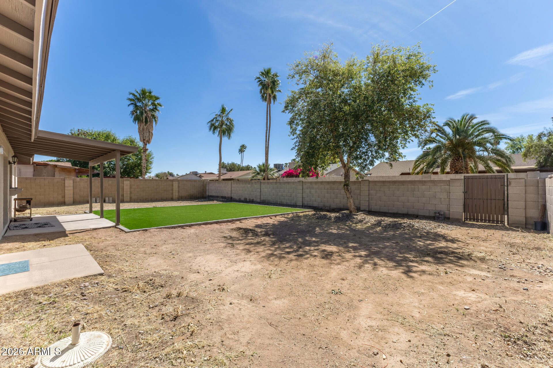 SARATOGA SQUARE - Residential