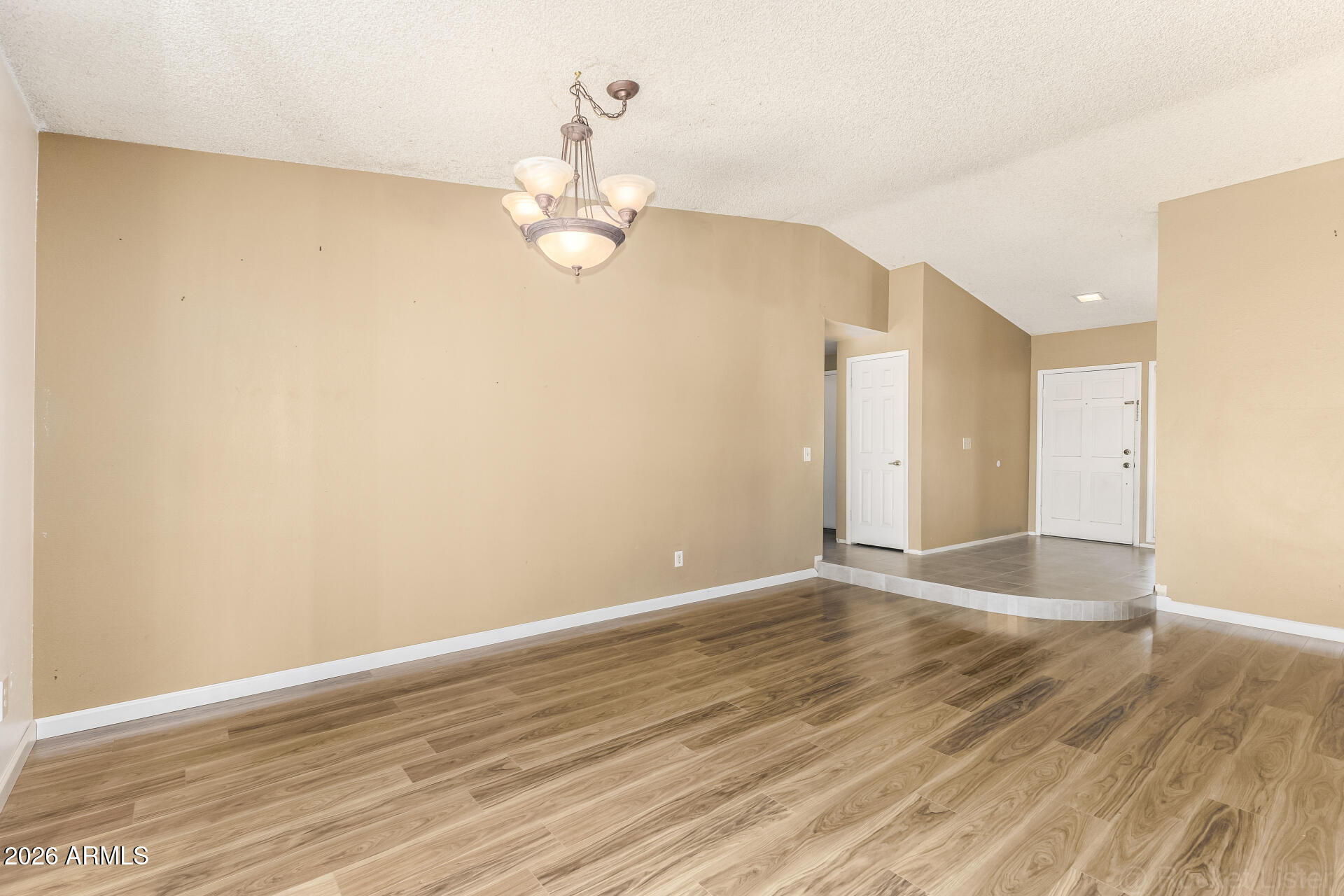 SARATOGA SQUARE - Residential