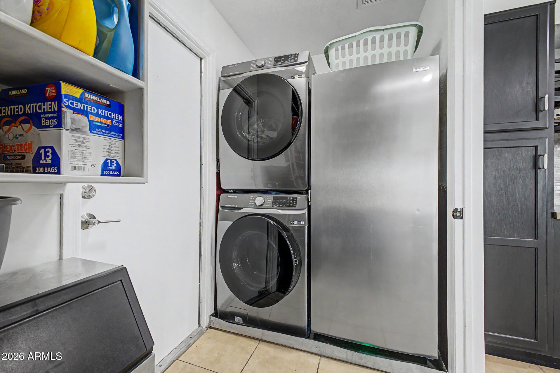 KNOELL EAST UNIT 5 - Residential
