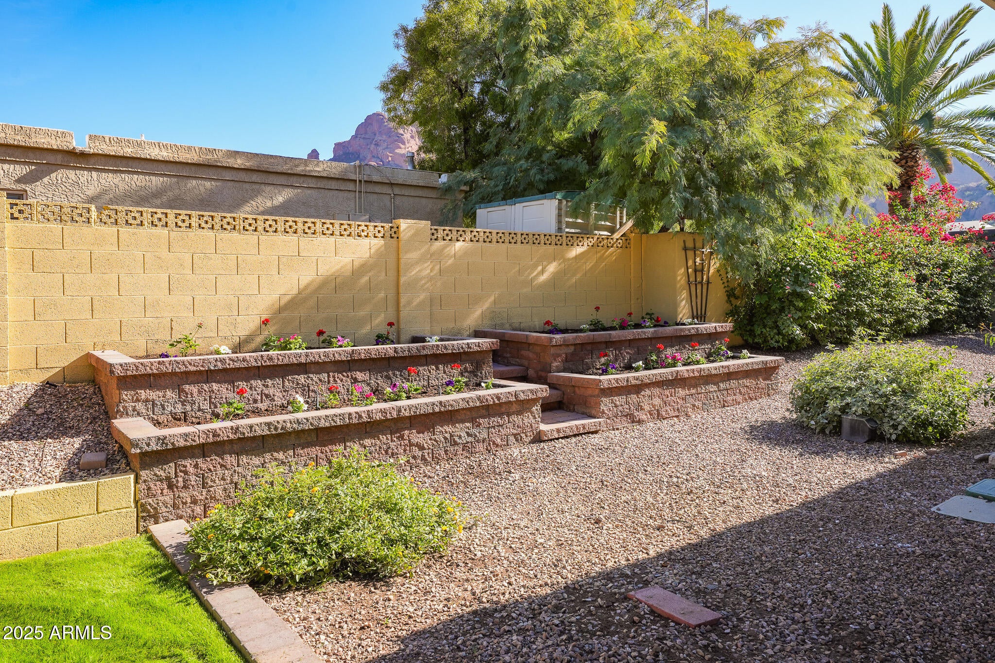 HERITAGE HILLS UNIT 2 - Residential