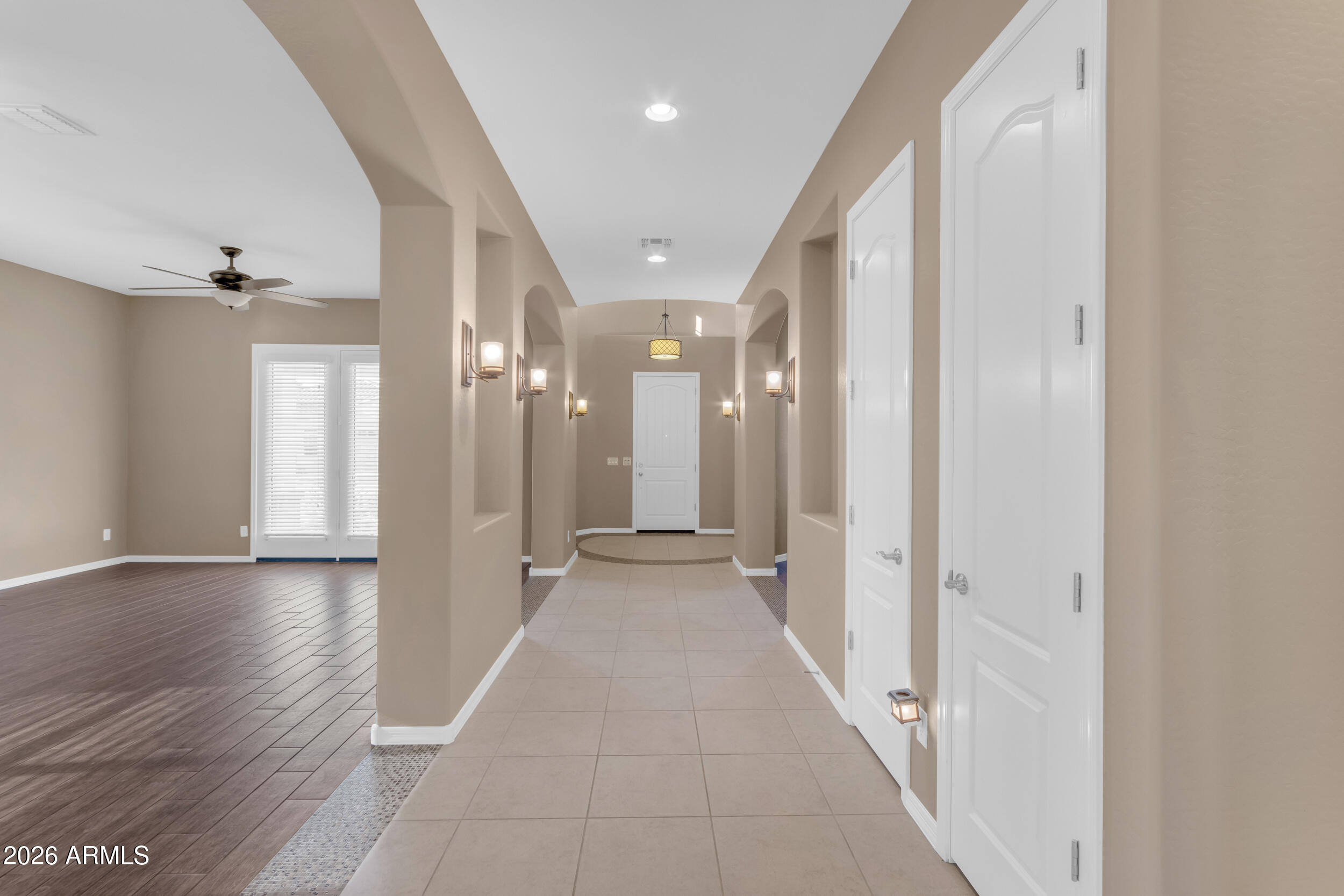 LA SENTIERO - Residential