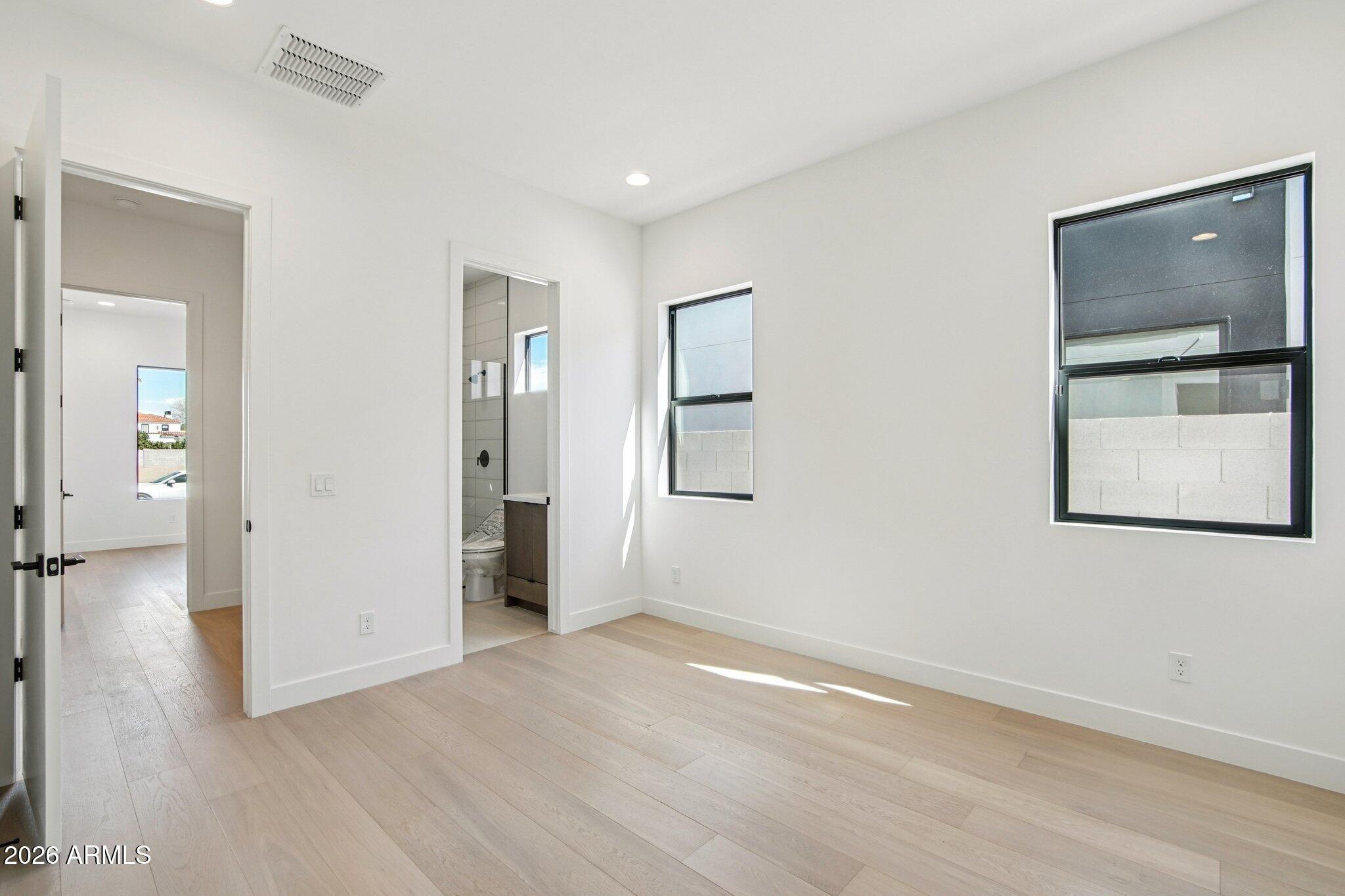 MAGNOLIA - Residential