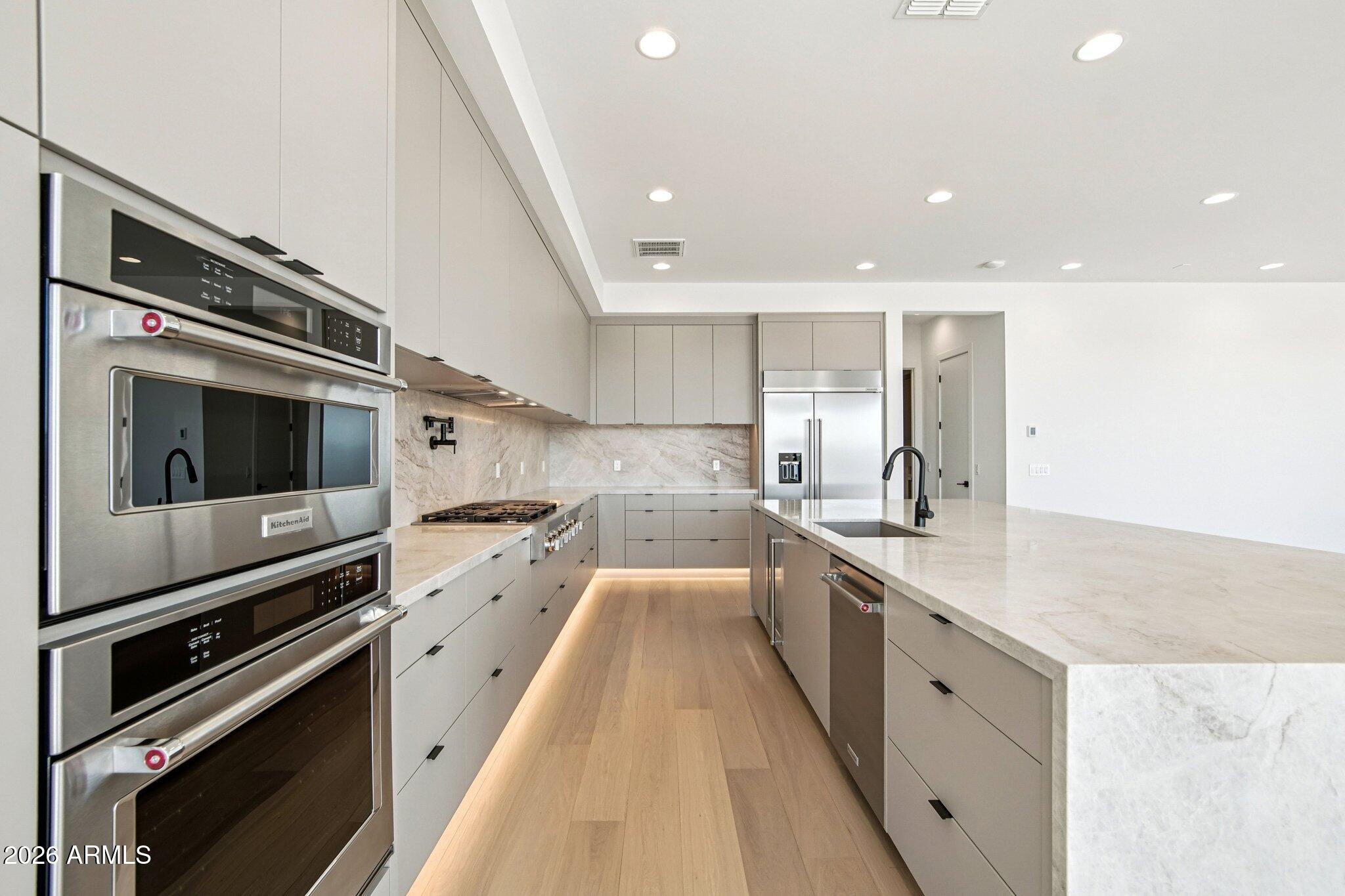 MAGNOLIA - Residential
