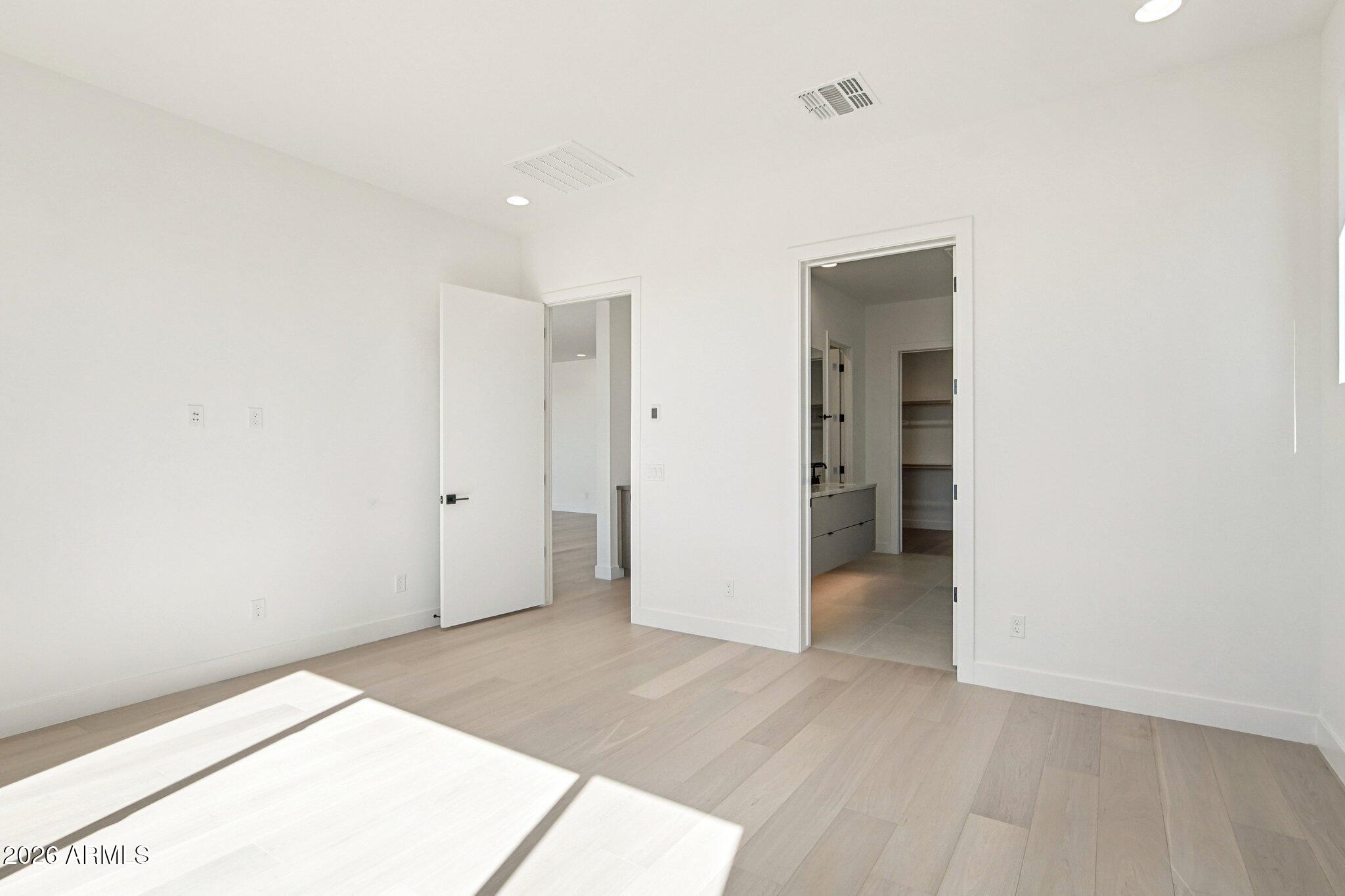 MAGNOLIA - Residential