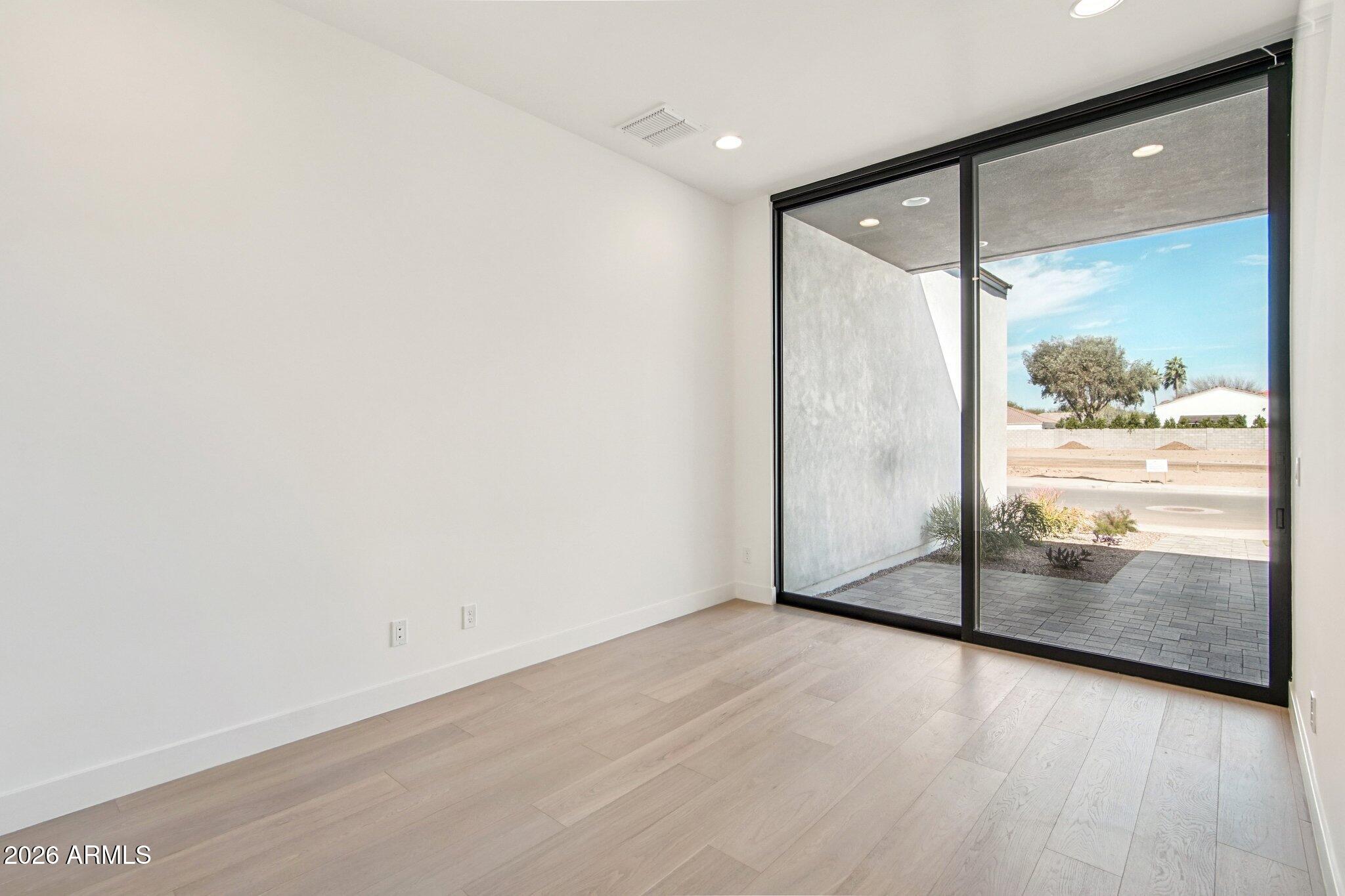 MAGNOLIA - Residential