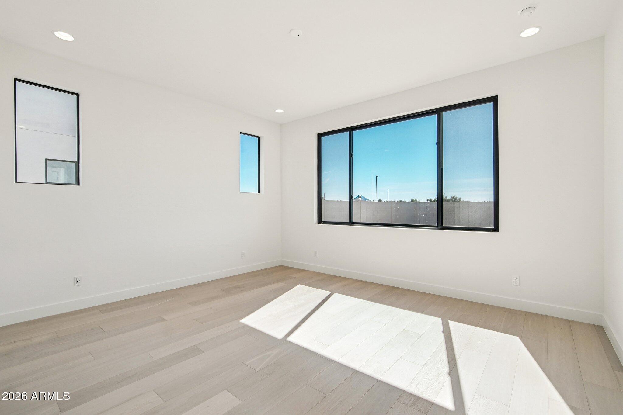 MAGNOLIA - Residential