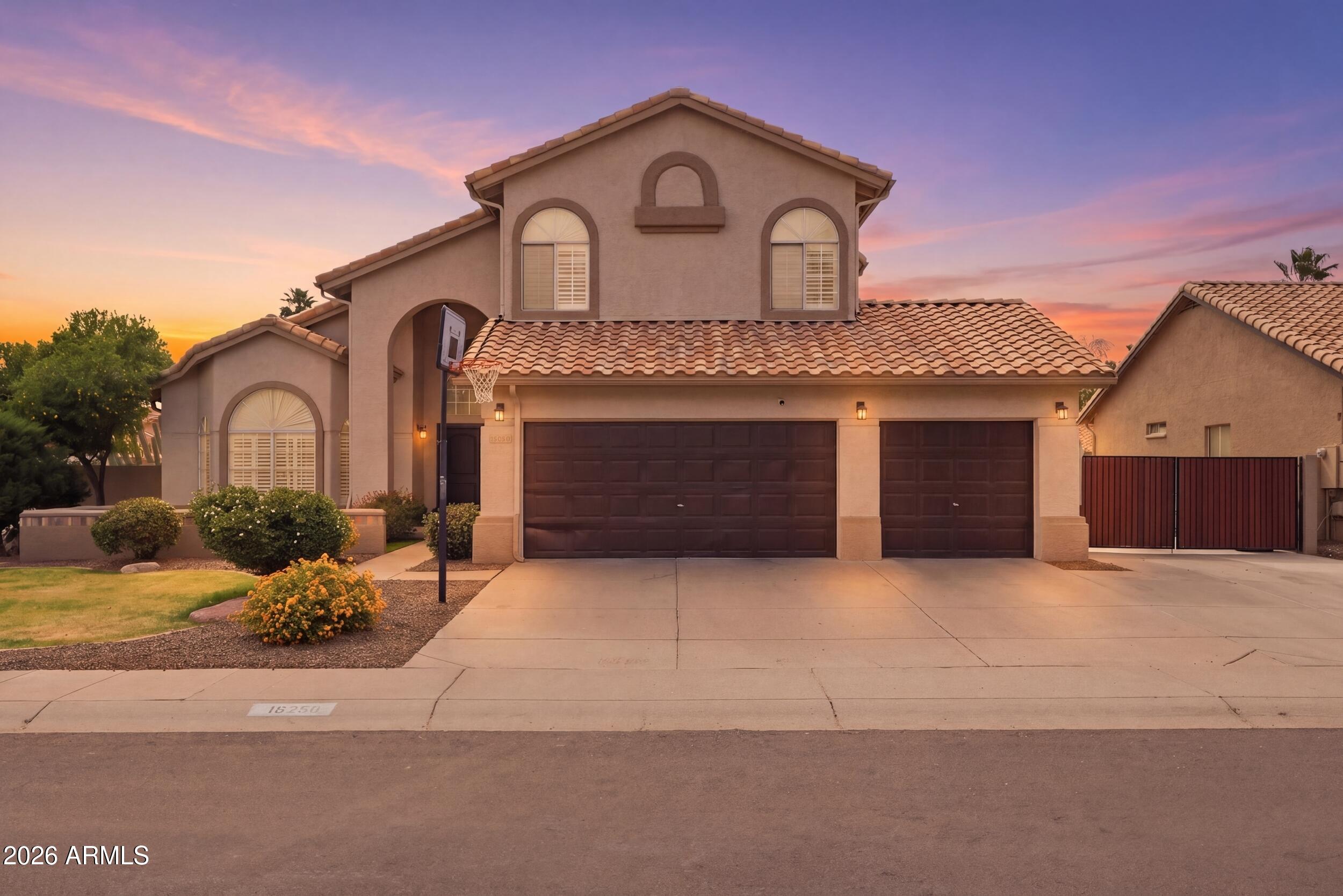 TATUM SQUARE - Residential