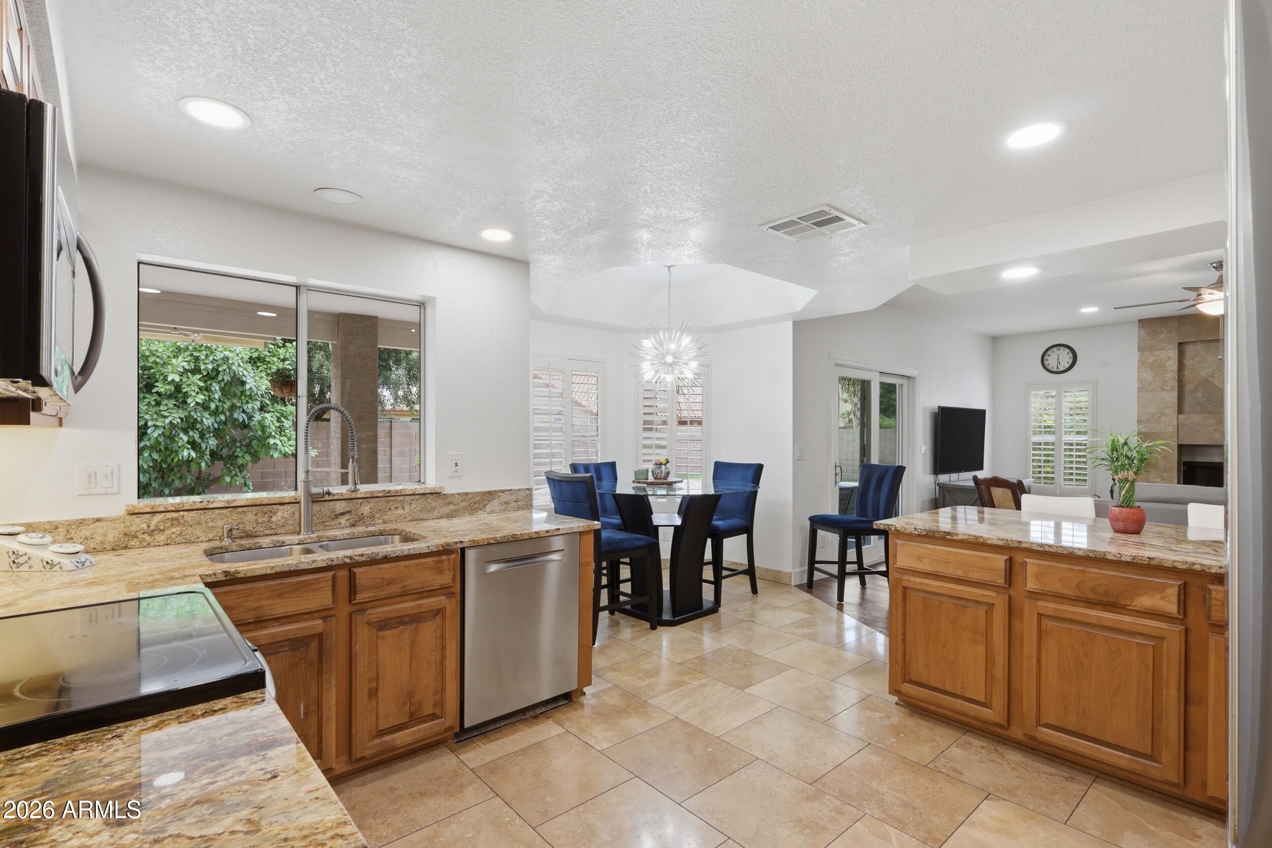 TATUM SQUARE - Residential