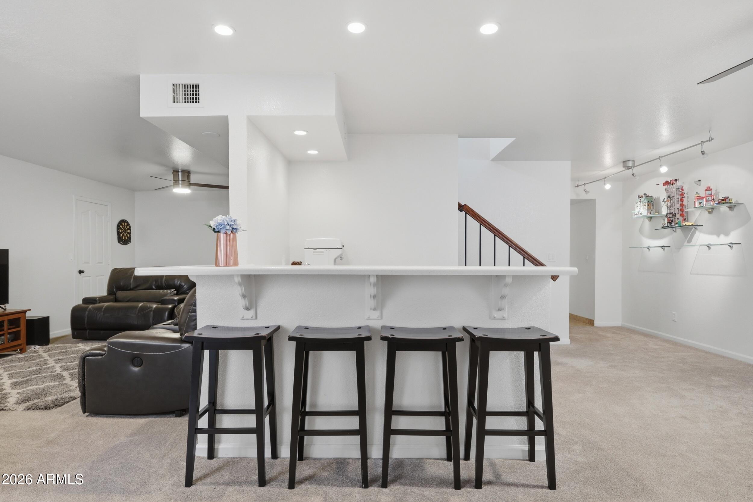 TATUM SQUARE - Residential