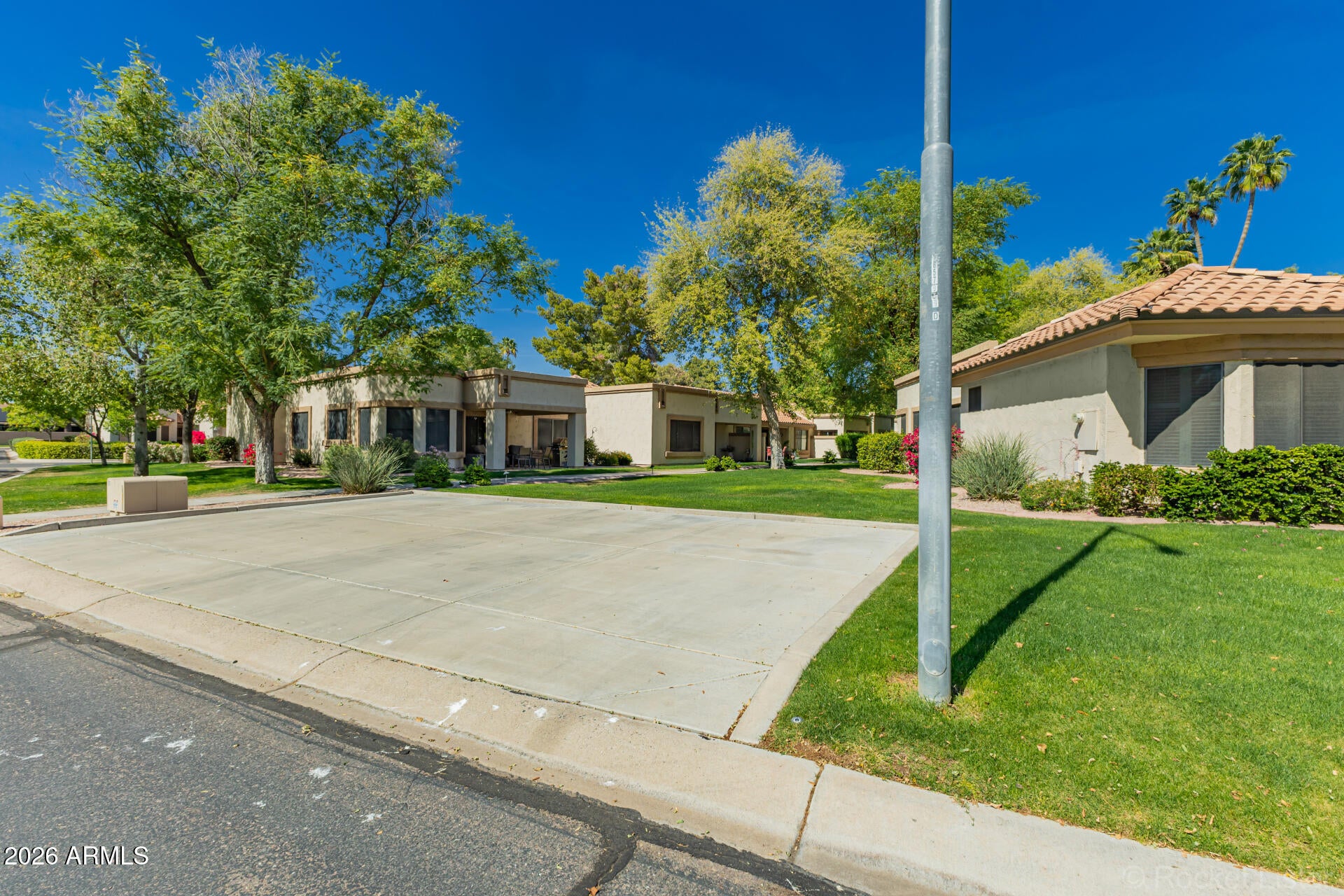 CAMBRIDGE CROSSING AT WESTBROOK VILLAGE UT 1-106 - Residential