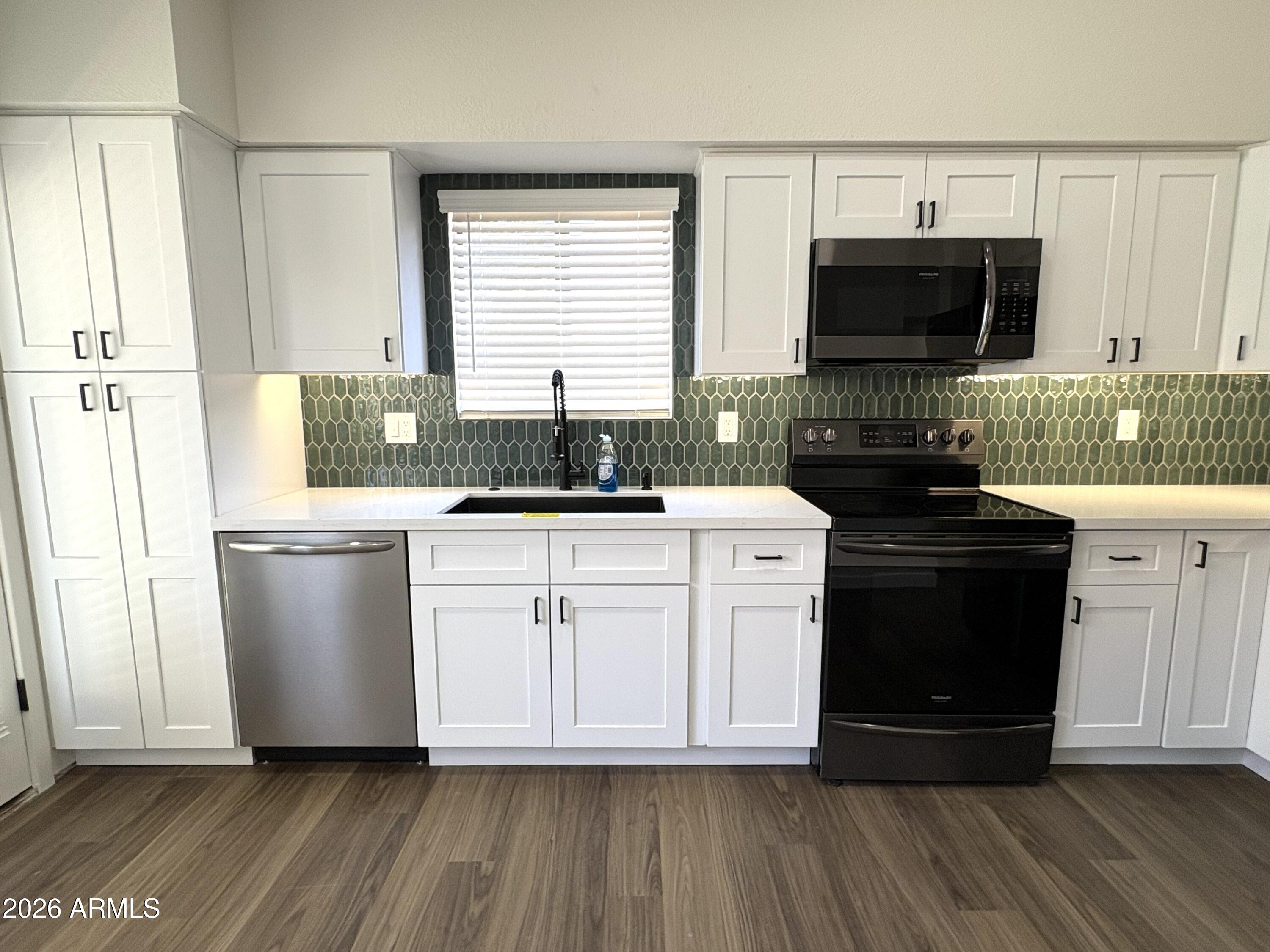 IRONWOOD TERRACE AMD - Residential