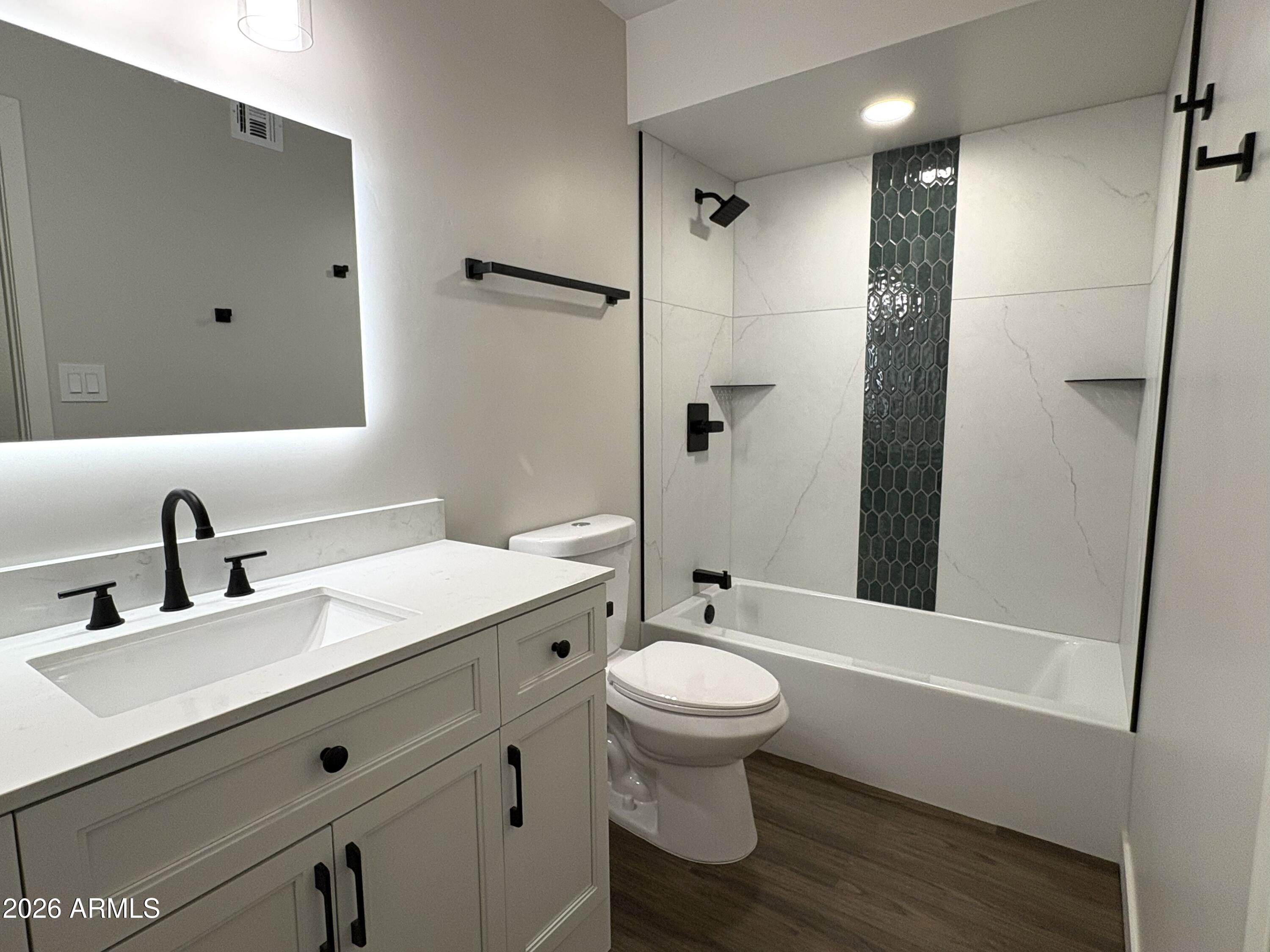 IRONWOOD TERRACE AMD - Residential