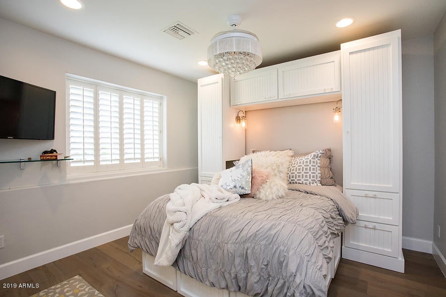 HIDDEN VILLAGE 12 LOTS 540-551, 558-568 - Residential