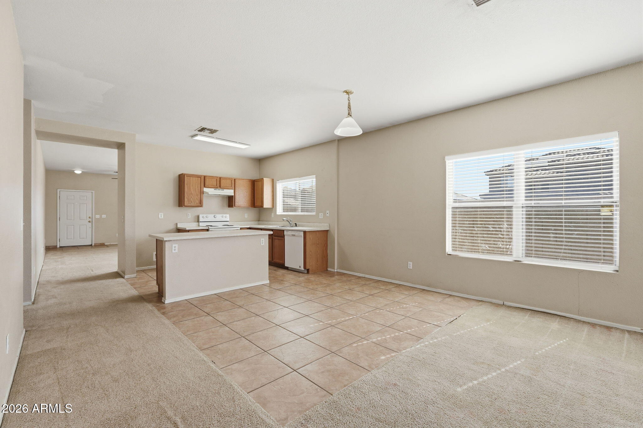DESERT CROSSING - Residential