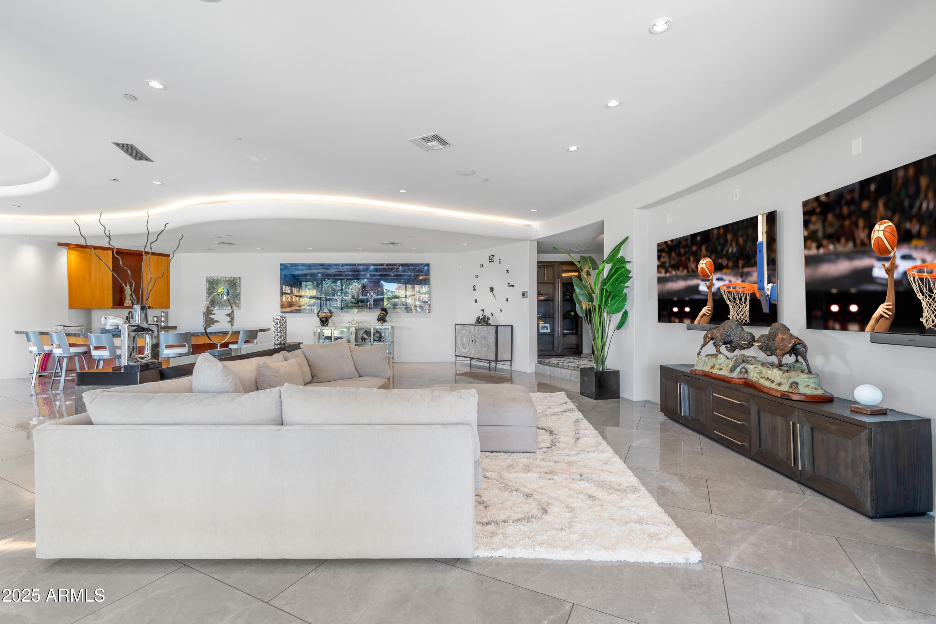 SANCTUARY - Residential