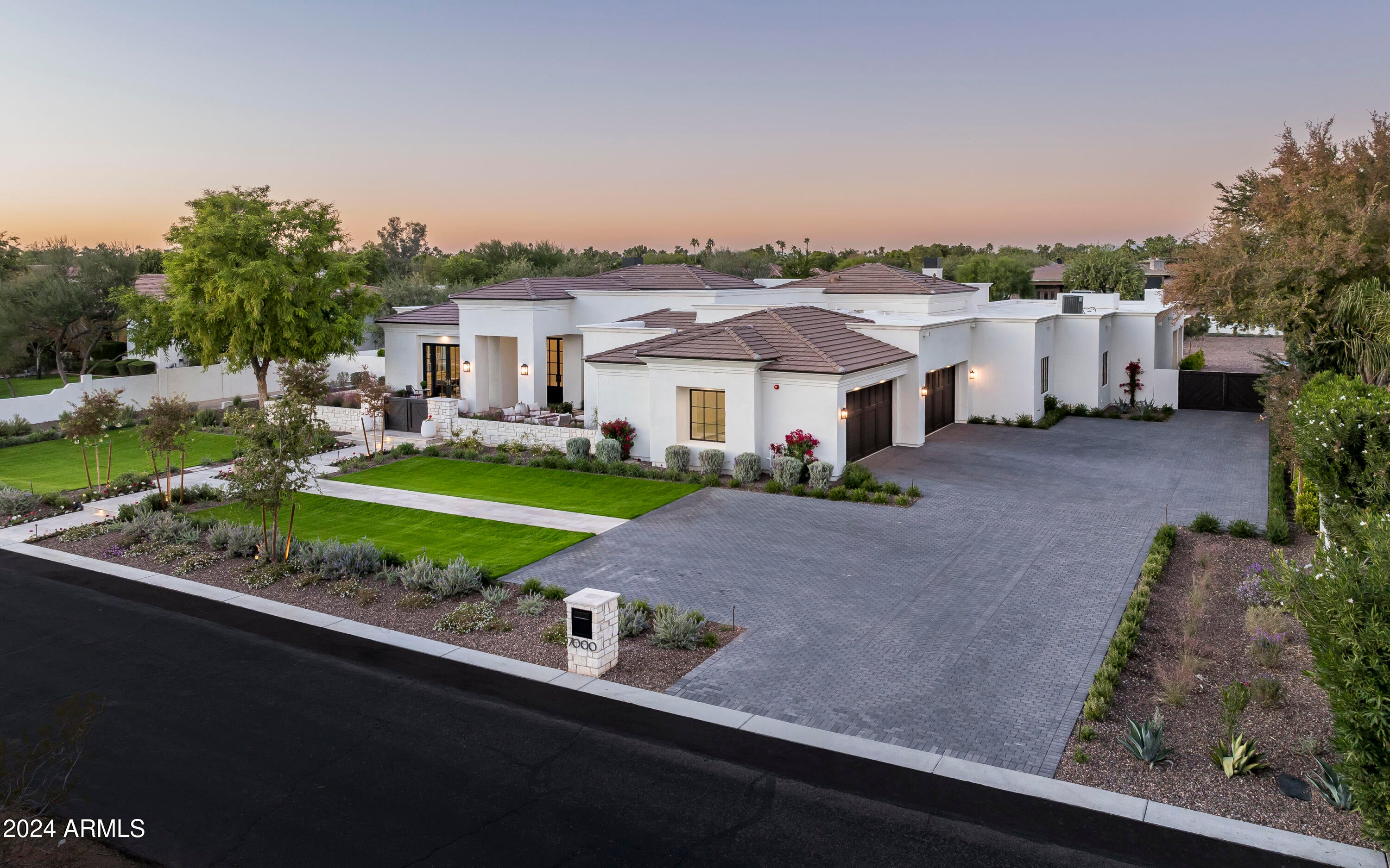 RANCHO SUNNY VALE - Residential