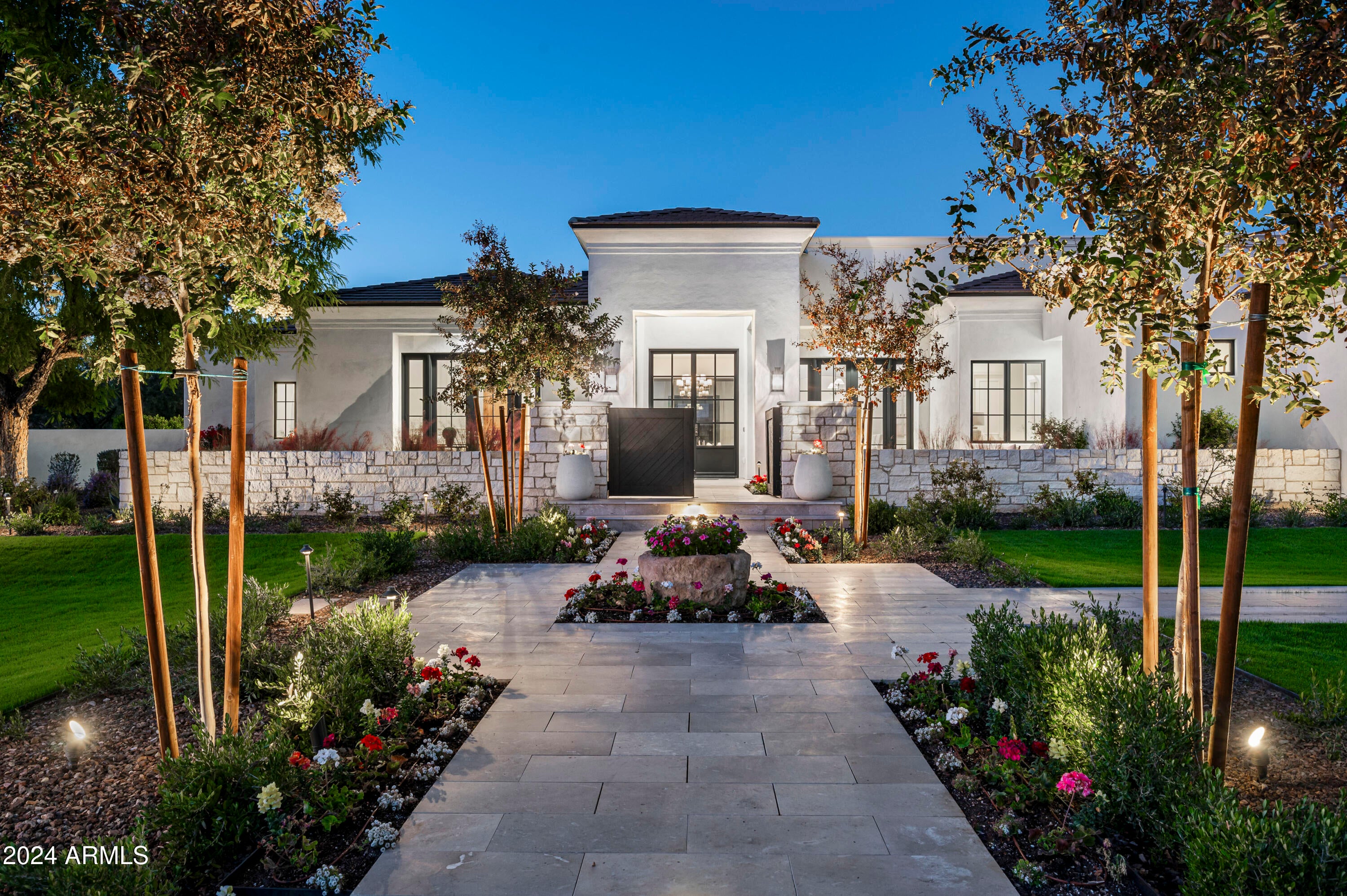 RANCHO SUNNY VALE - Residential