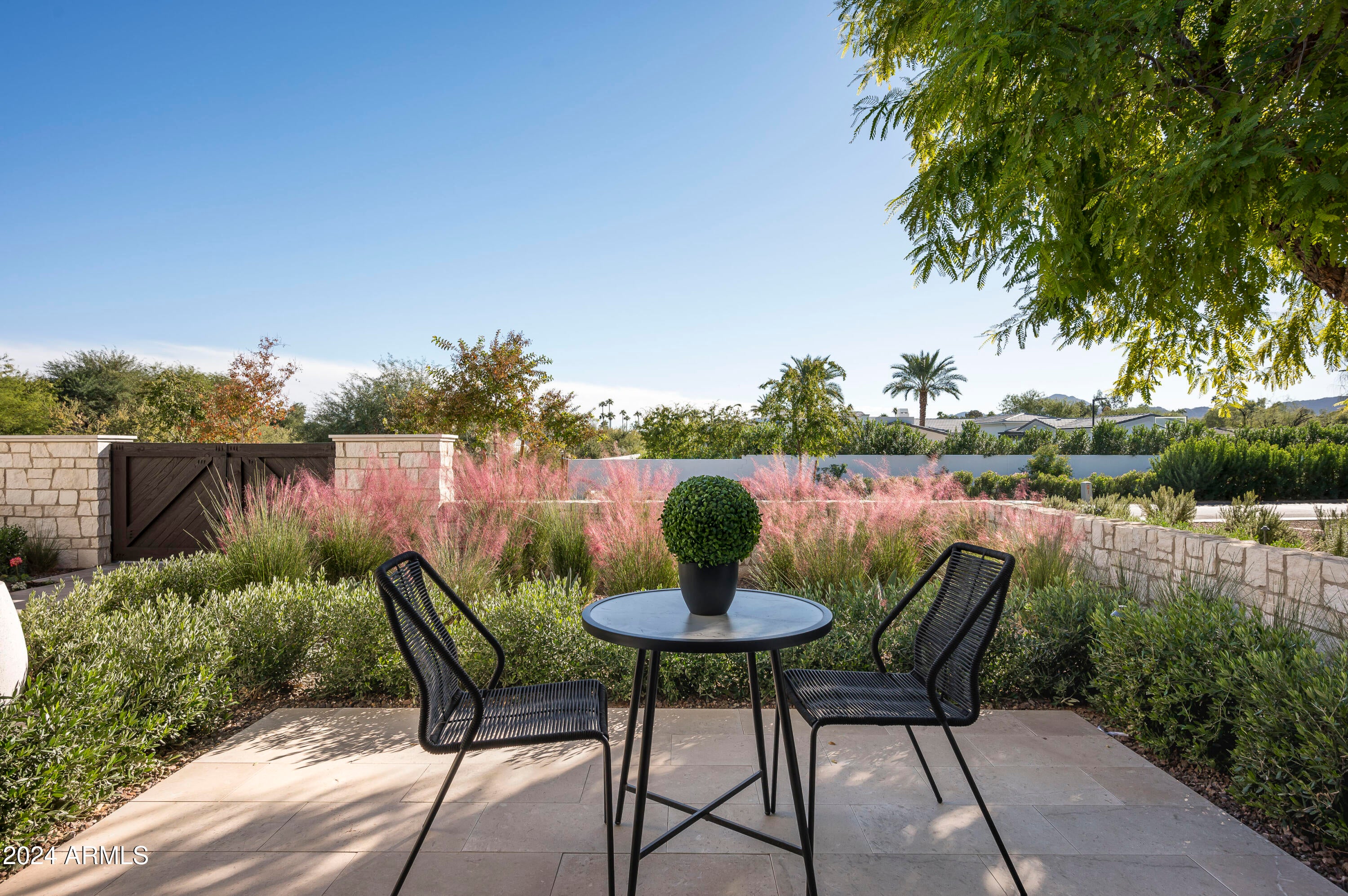 RANCHO SUNNY VALE - Residential