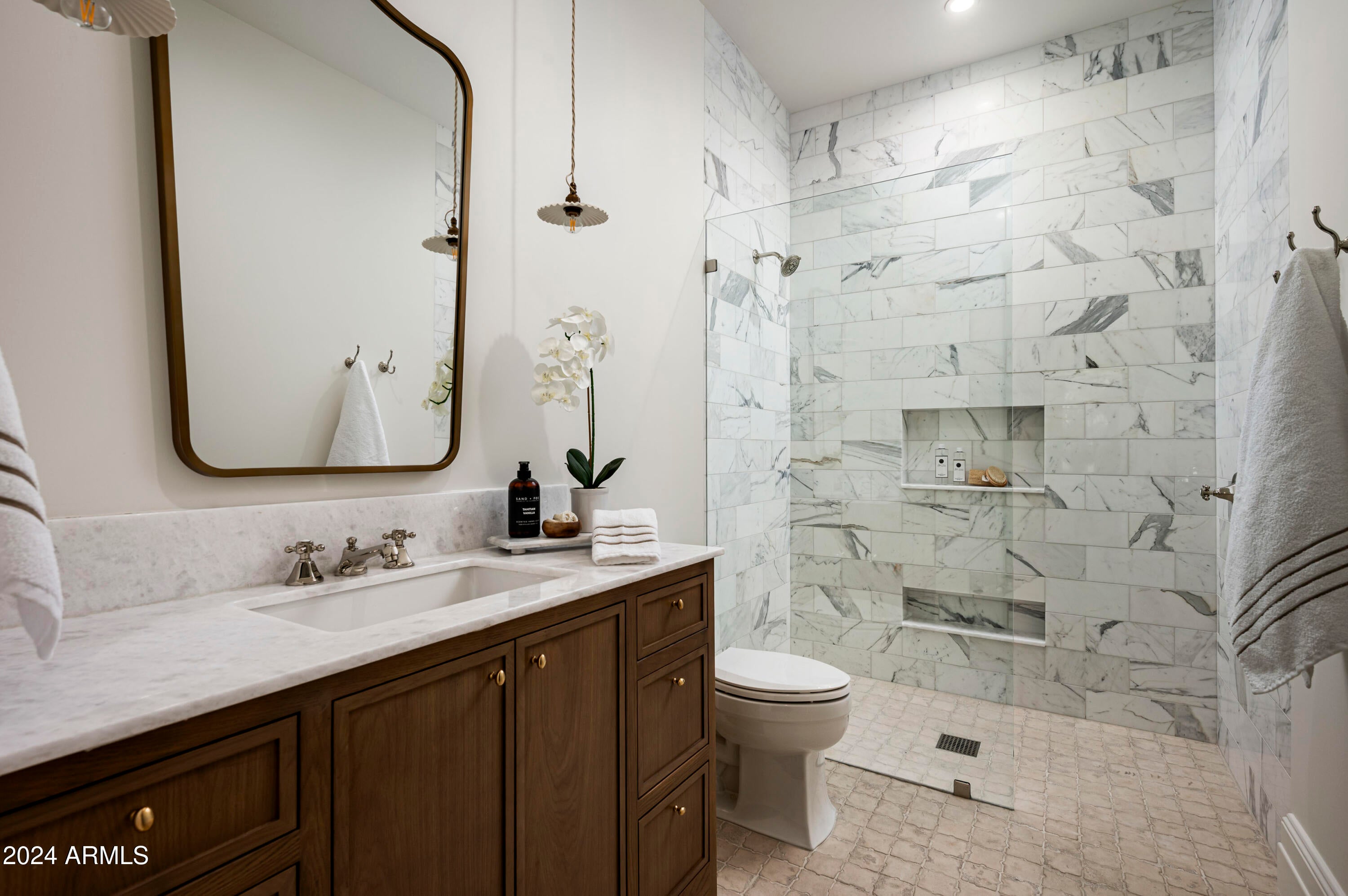 RANCHO SUNNY VALE - Residential