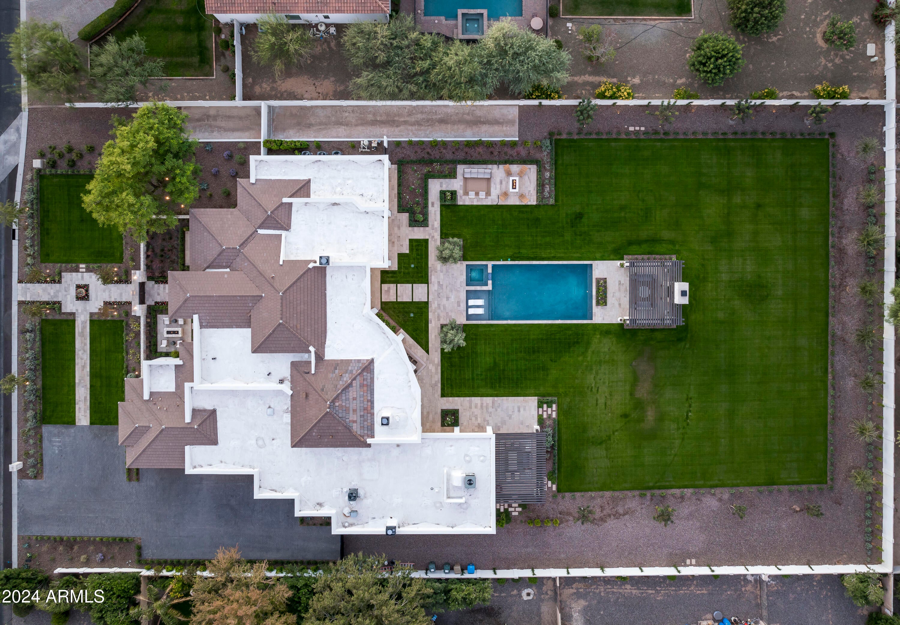 RANCHO SUNNY VALE - Residential