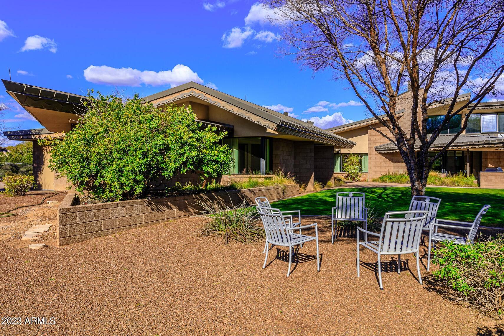 CASA DENNIS 1 - Residential