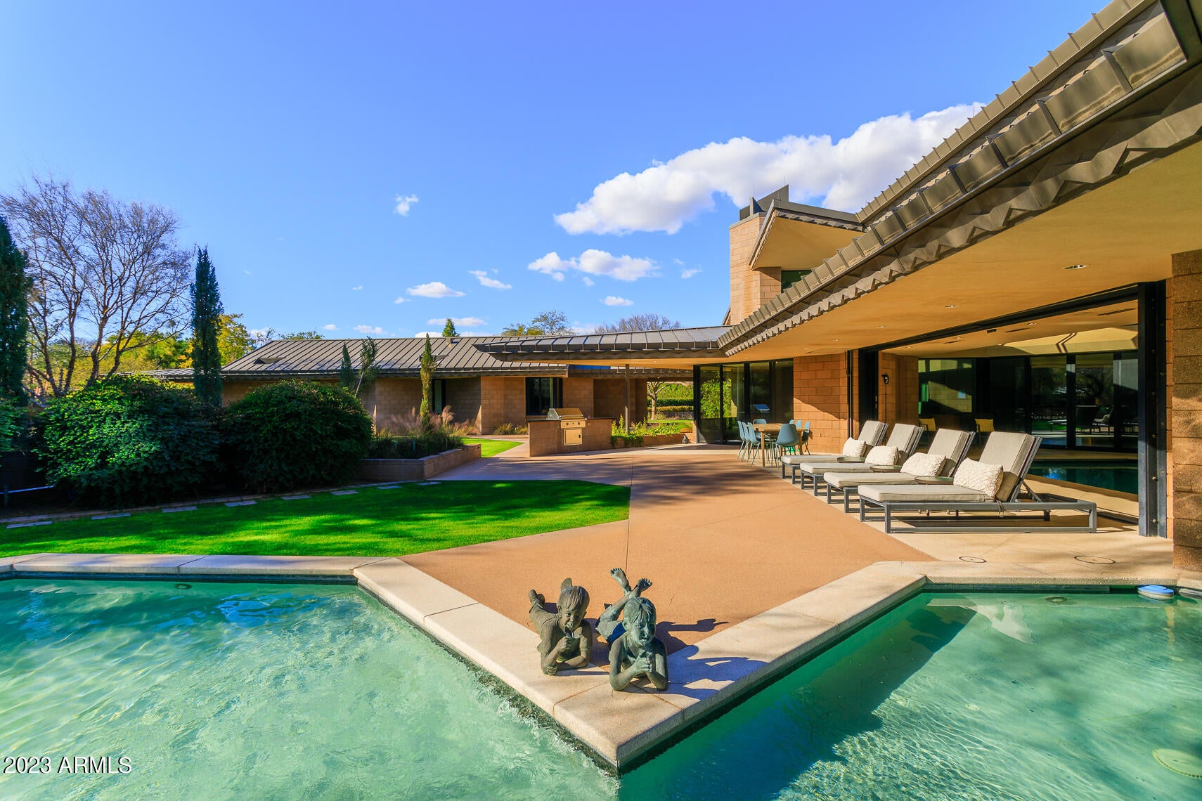 CASA DENNIS 1 - Residential