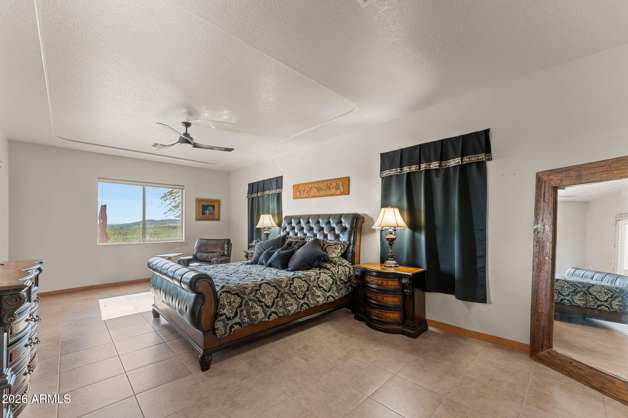 VISTA ROYALE - Residential