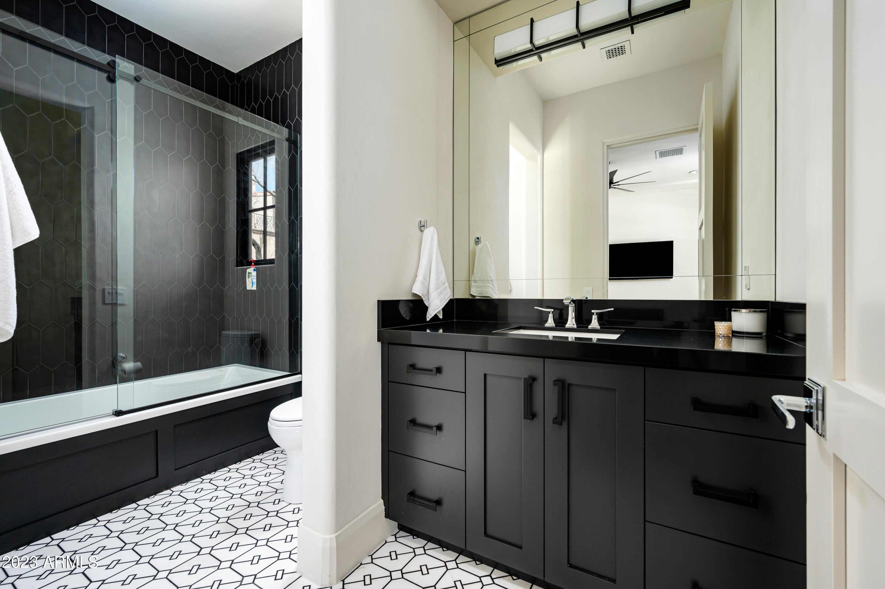 PRADO ESTATES - Residential