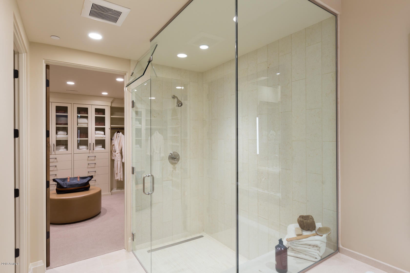 VILLAS AT MOUNTAIN SHADOWS CONDOMINIUMS 2 AMD - Residential