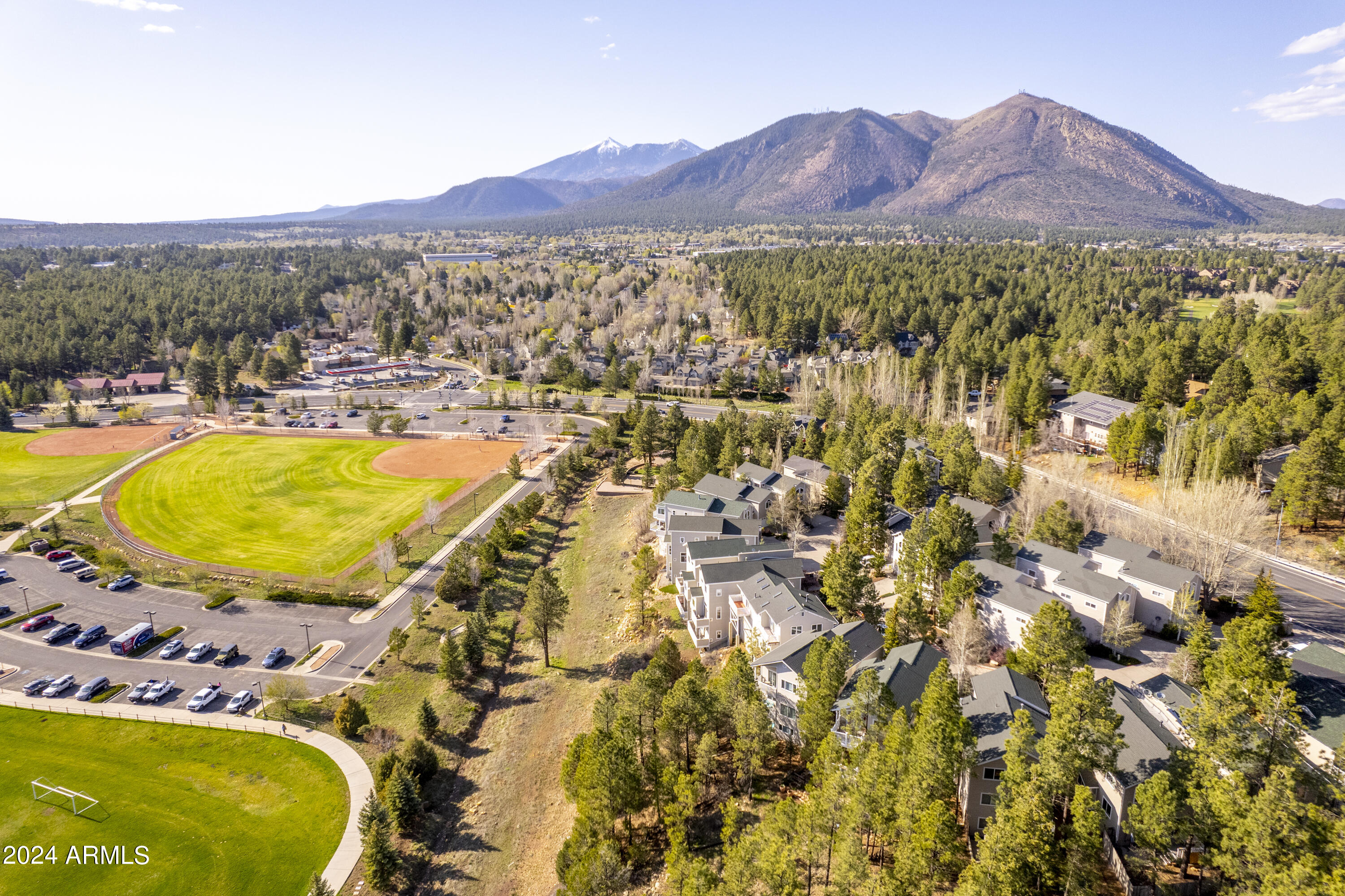 STONECREST TOWNHOMES - Residential