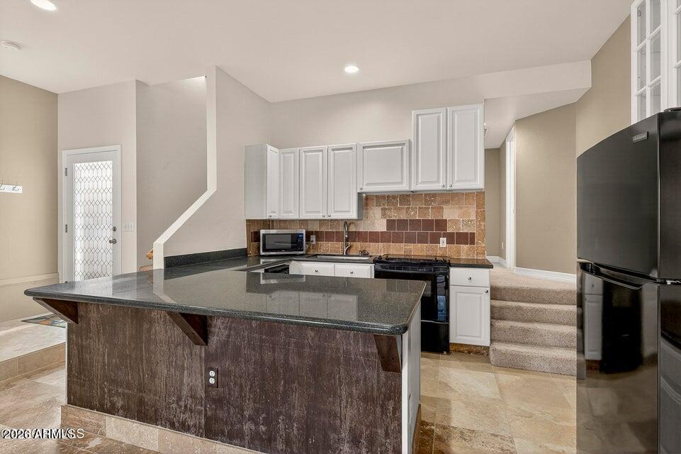 STONECREST TOWNHOMES - Residential