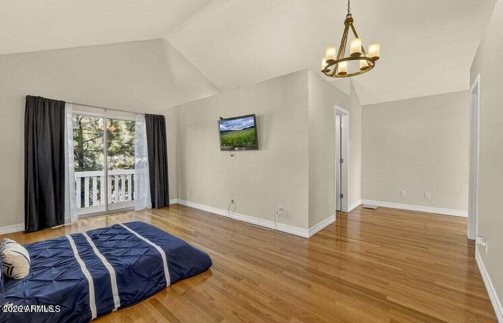 STONECREST TOWNHOMES - Residential