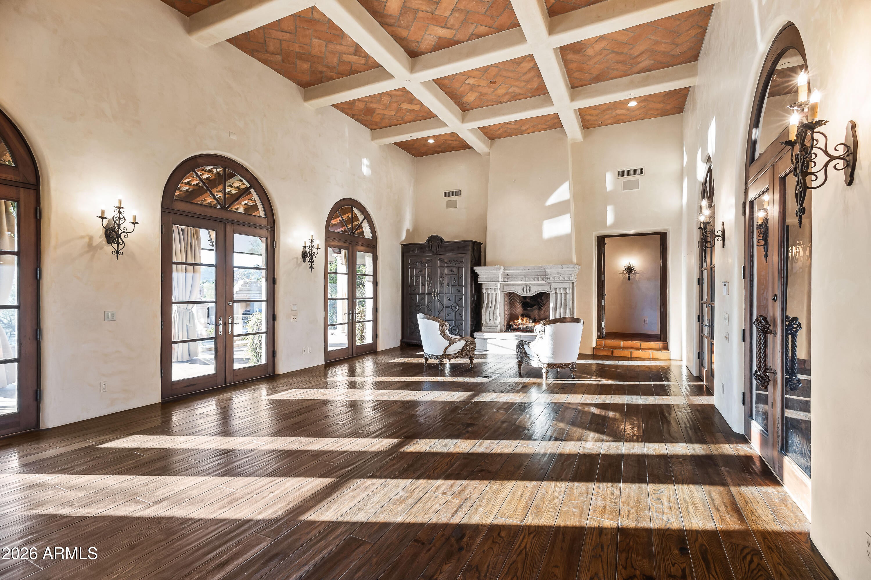ARROYO HEIGHTS - Residential