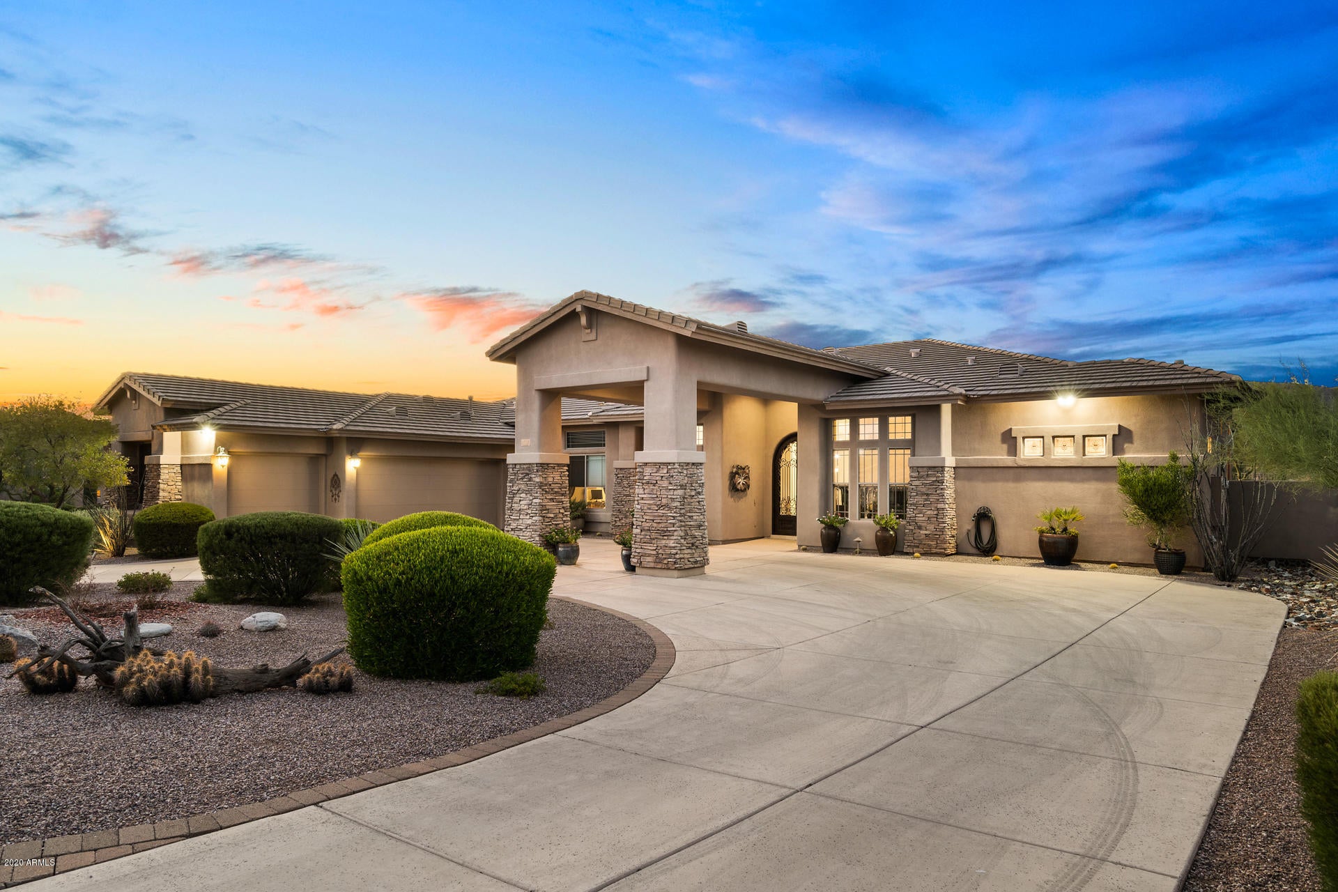 MCDOWELL MOUNTAIN ARROYOS - Residential