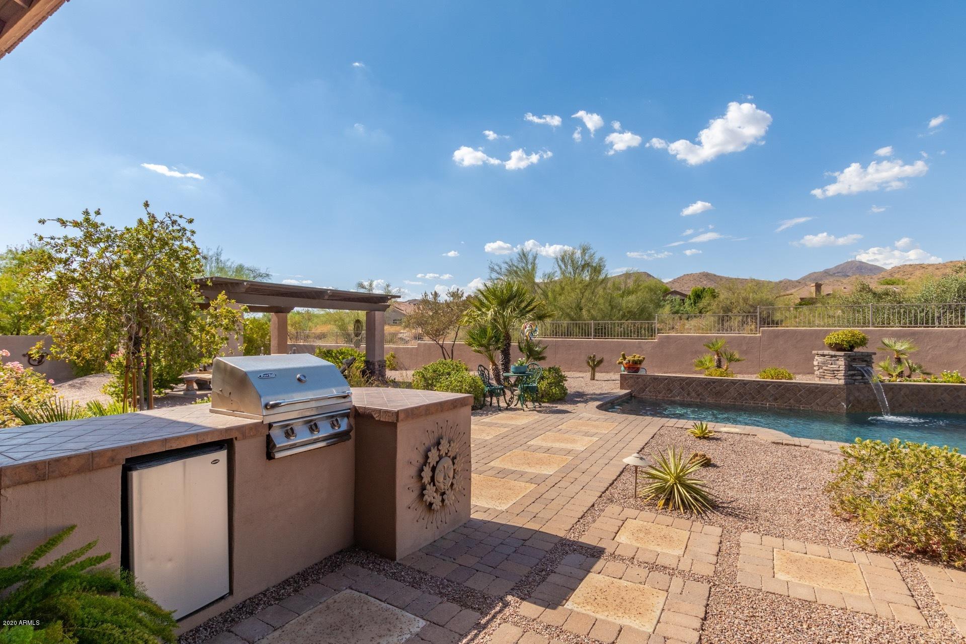 MCDOWELL MOUNTAIN ARROYOS - Residential