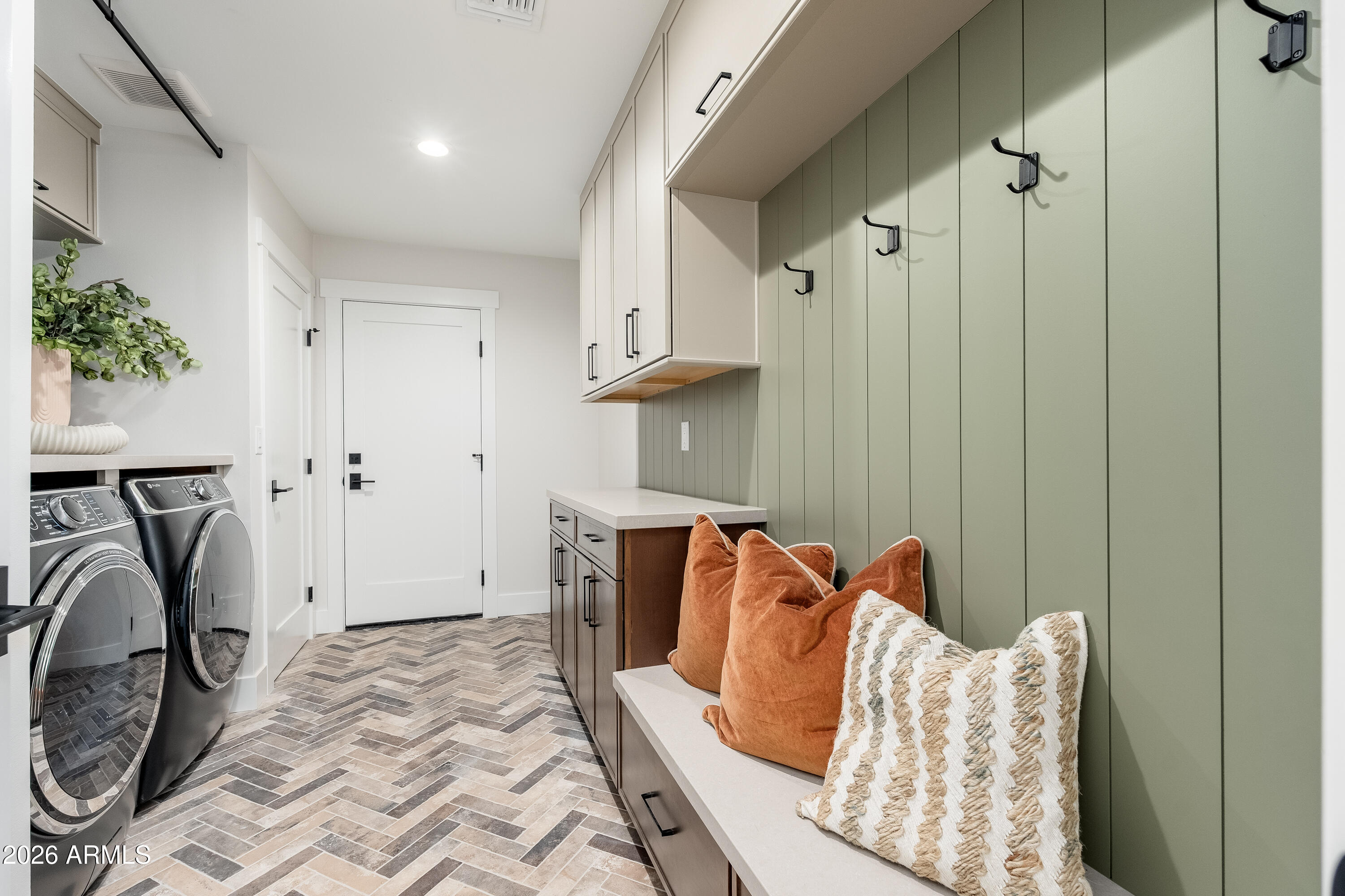 SUNBURST ESTATES - Residential