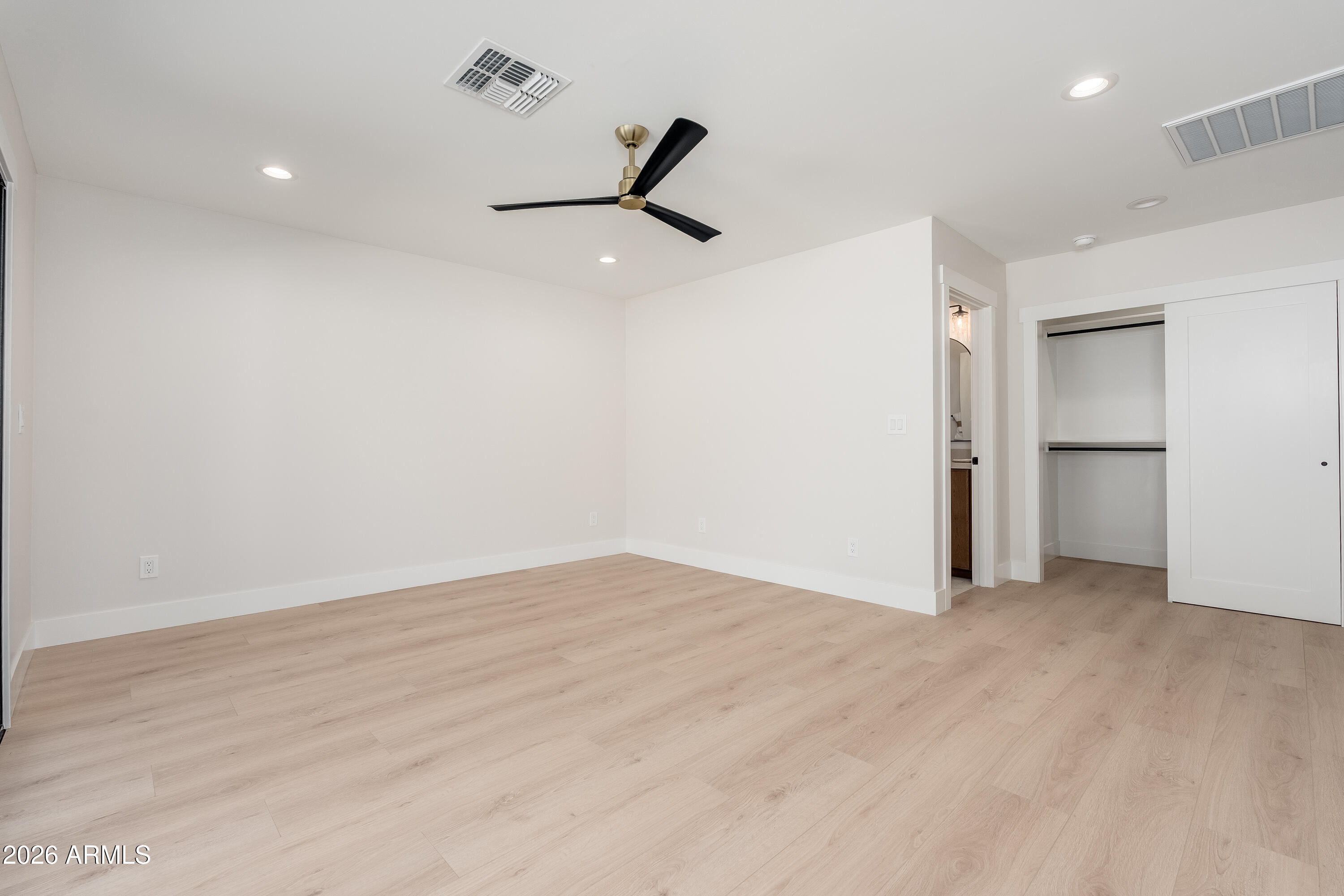 SUNBURST ESTATES - Residential