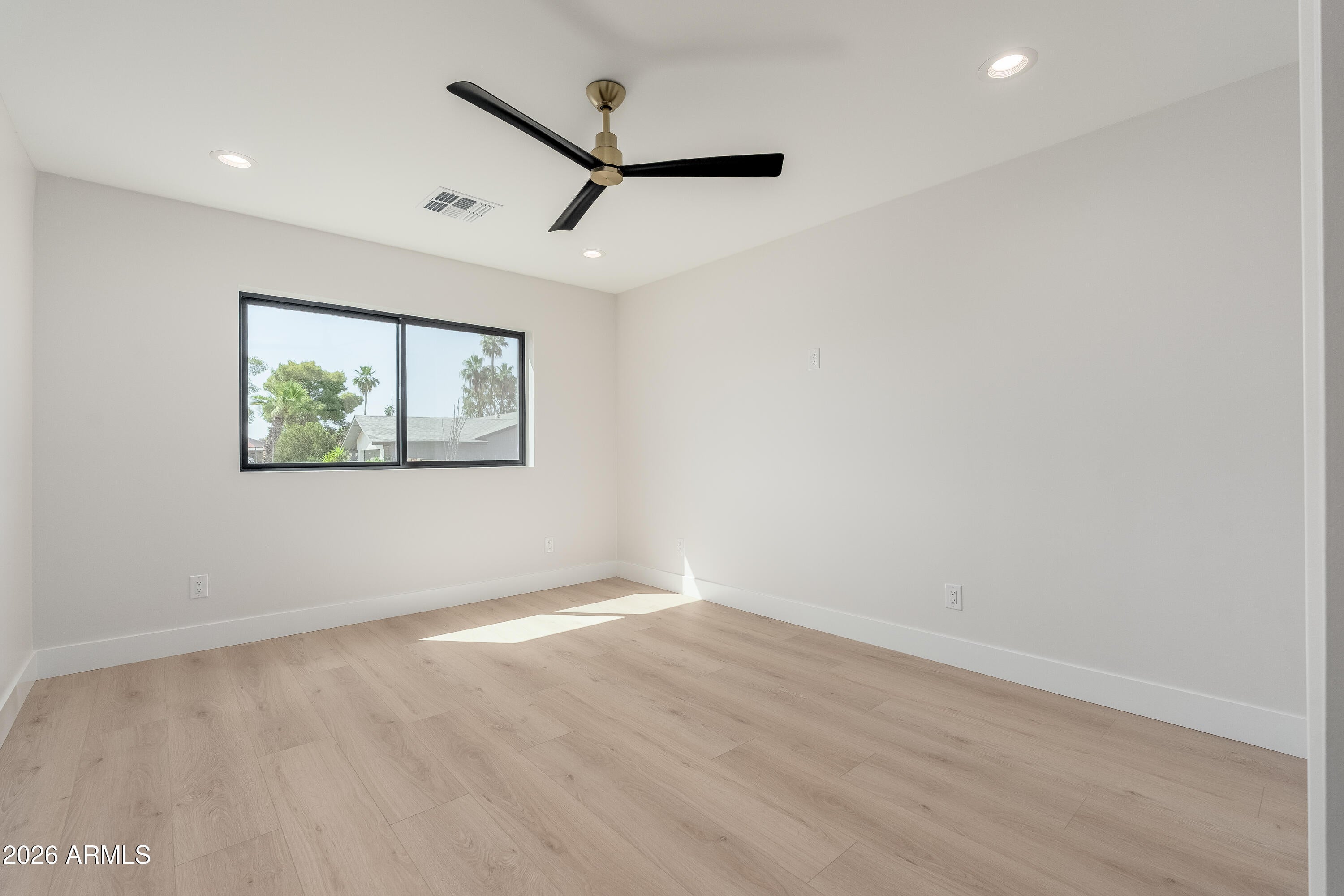 SUNBURST ESTATES - Residential