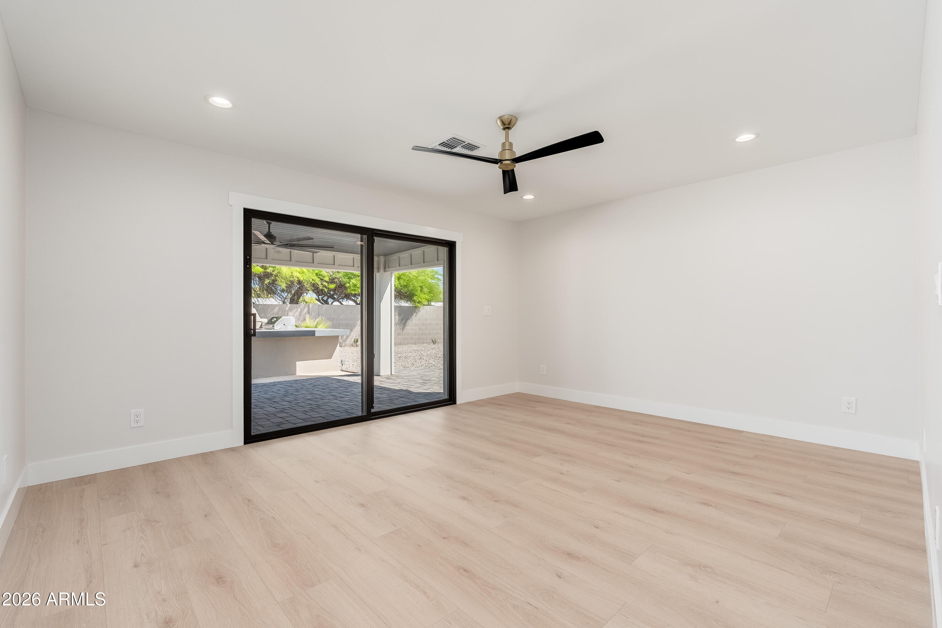 SUNBURST ESTATES - Residential