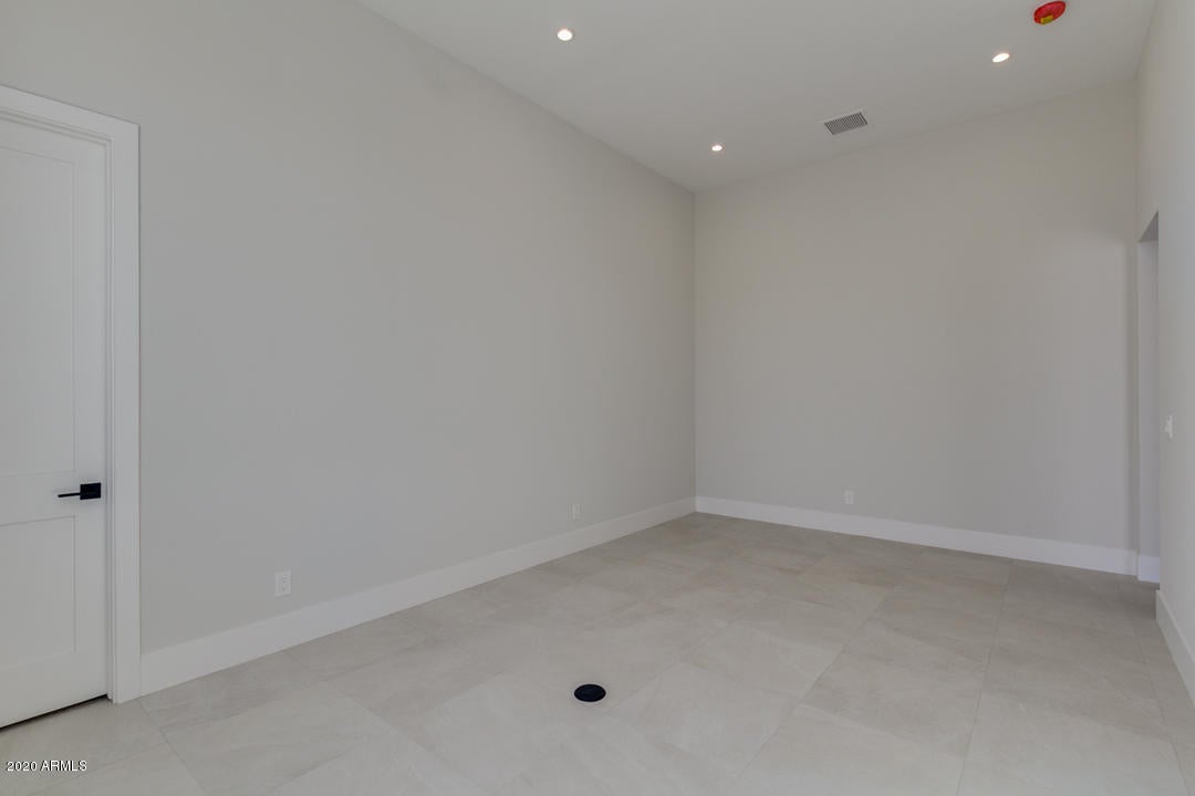 WHITEWING AT KRUEGER - Residential