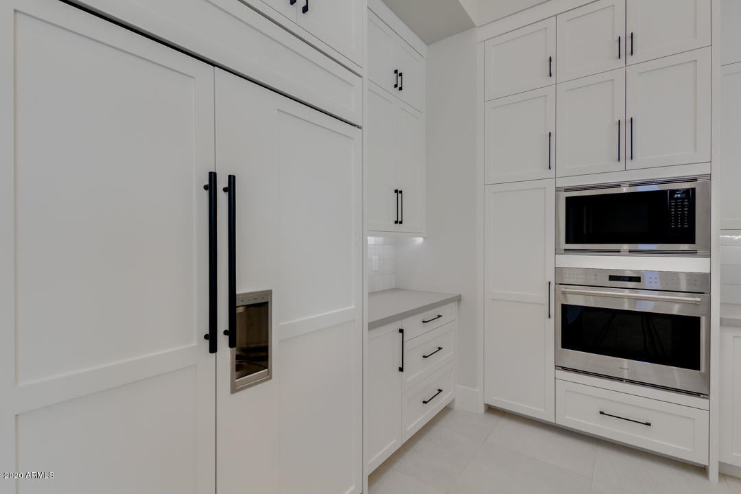 WHITEWING AT KRUEGER - Residential
