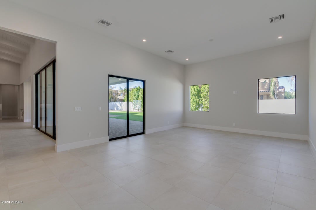 WHITEWING AT KRUEGER - Residential