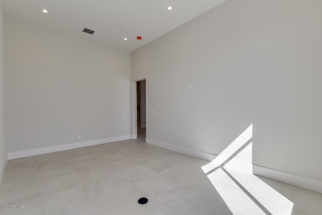 WHITEWING AT KRUEGER - Residential