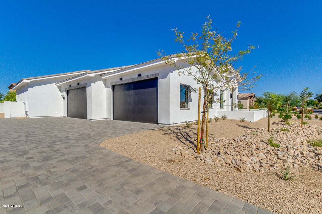 WHITEWING AT KRUEGER - Residential