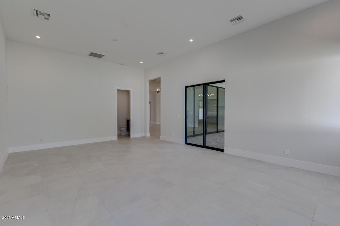 WHITEWING AT KRUEGER - Residential