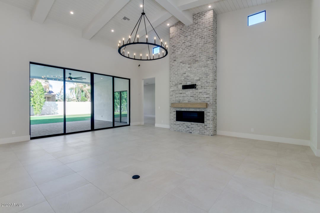 WHITEWING AT KRUEGER - Residential