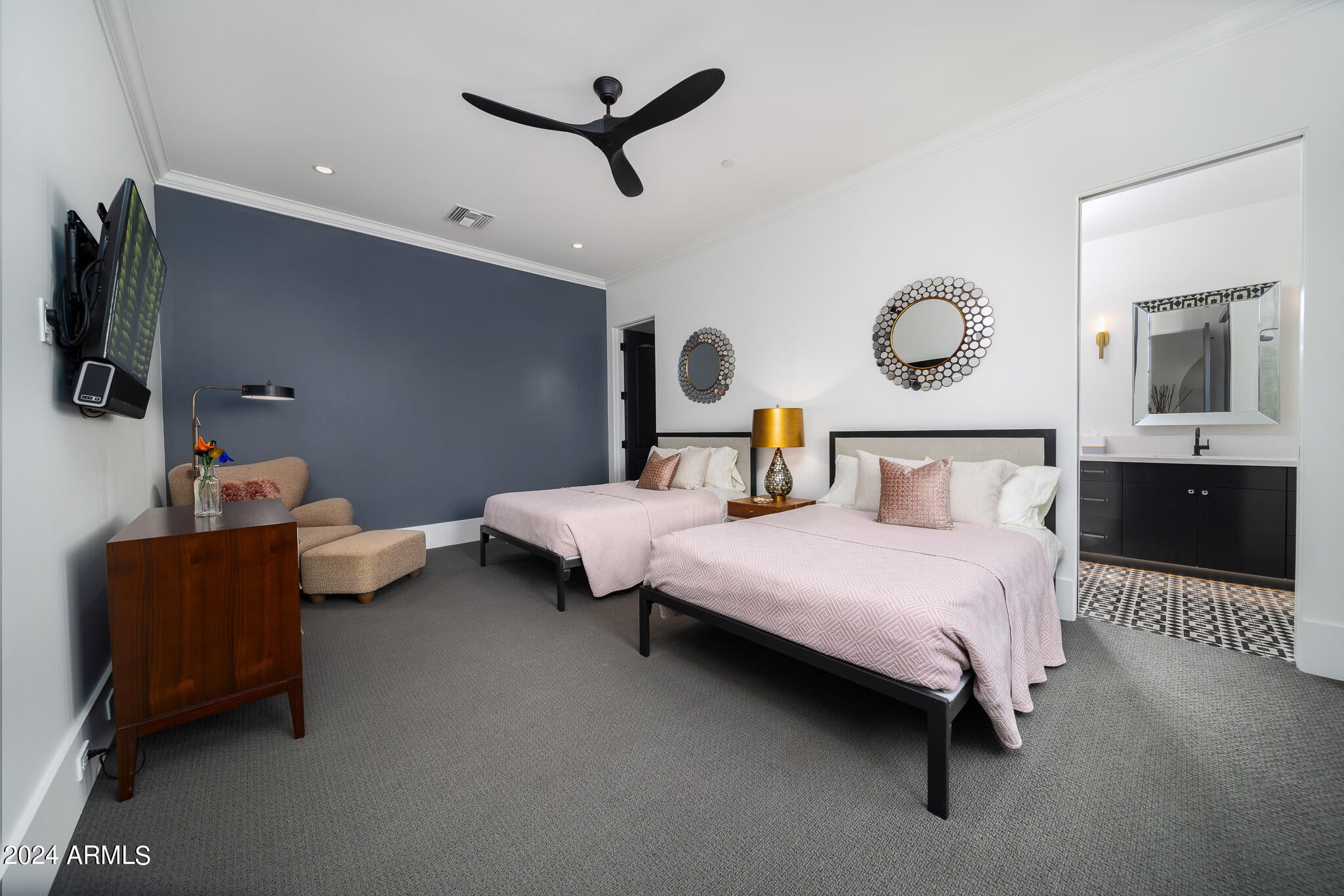 DOUBLETREE RANCHOS 2 - Residential