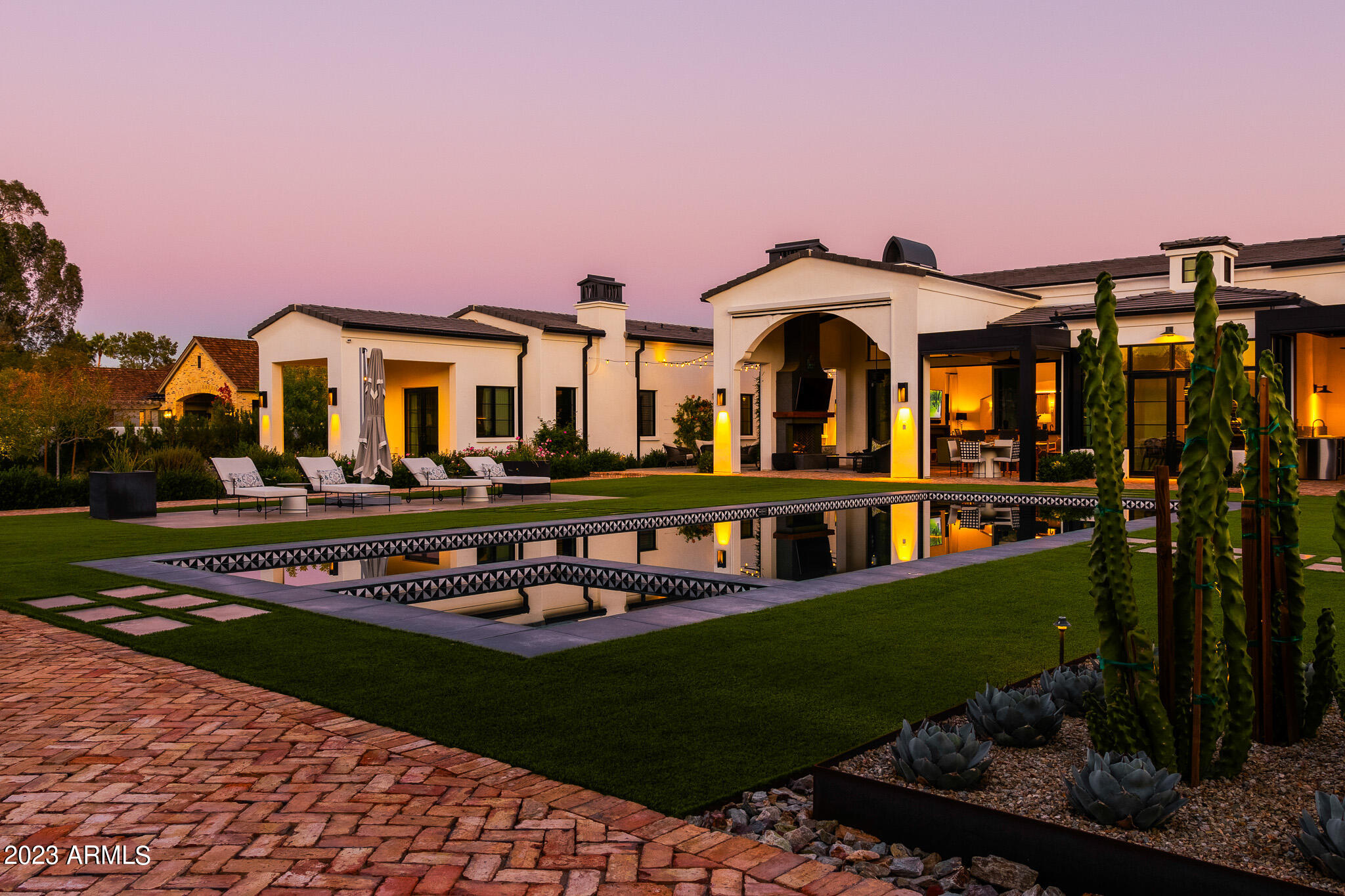 DOUBLETREE RANCHOS 2 - Residential