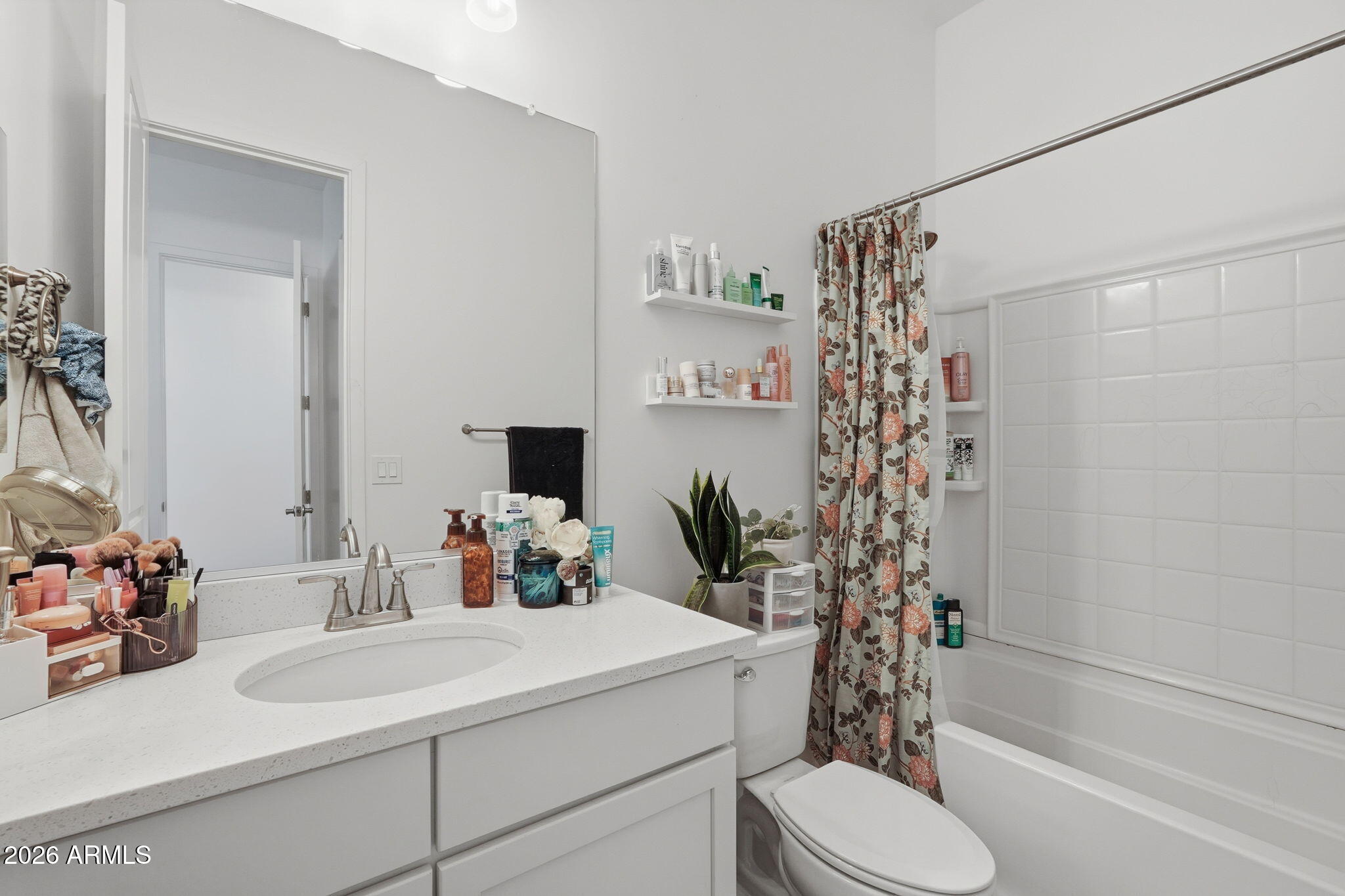 EASTMARK DEVELOPMENT UNIT 5/6 SOUTH PRCLS 6-16 6- - Residential