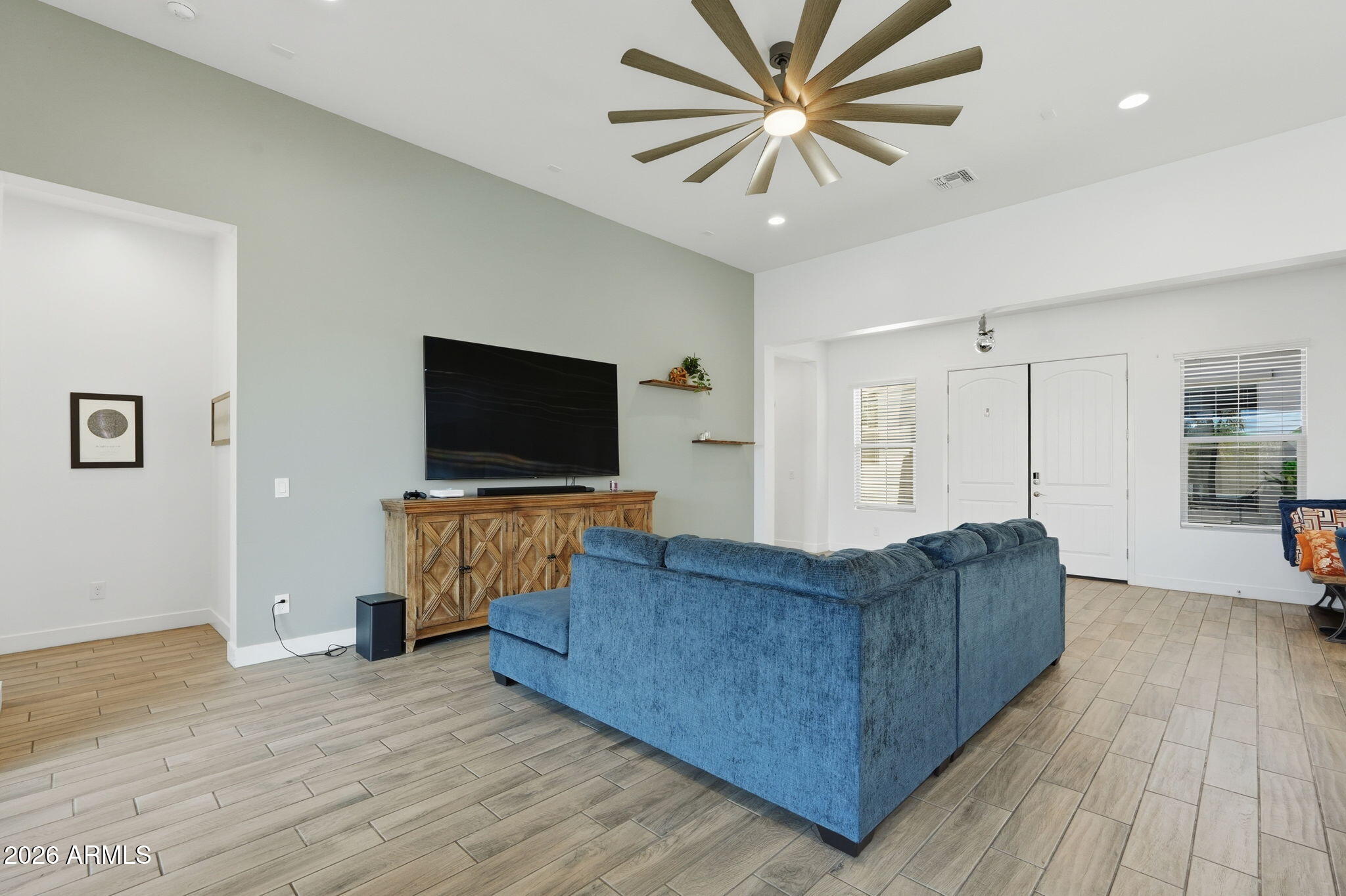EASTMARK DEVELOPMENT UNIT 5/6 SOUTH PRCLS 6-16 6- - Residential